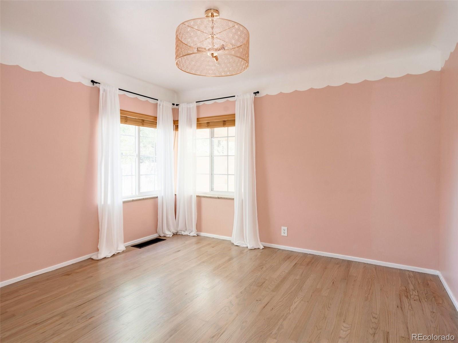 16 Lakewood Heights Drive