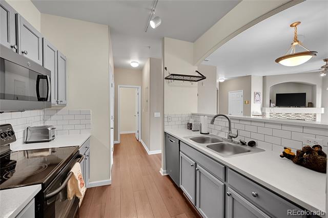 5255 Memphis Street Unit: 318