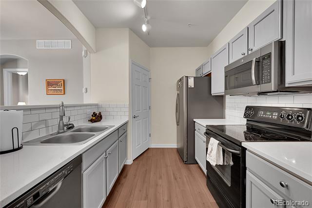 5255 Memphis Street Unit: 318
