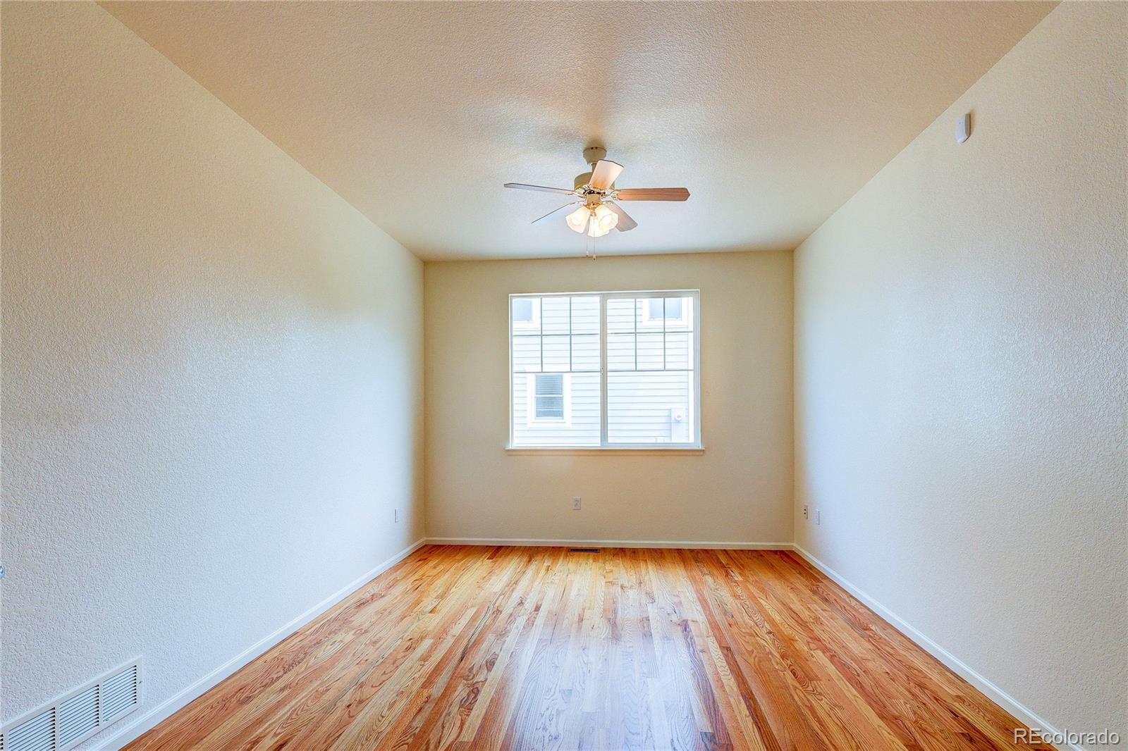 10594 Wildhorse Lane