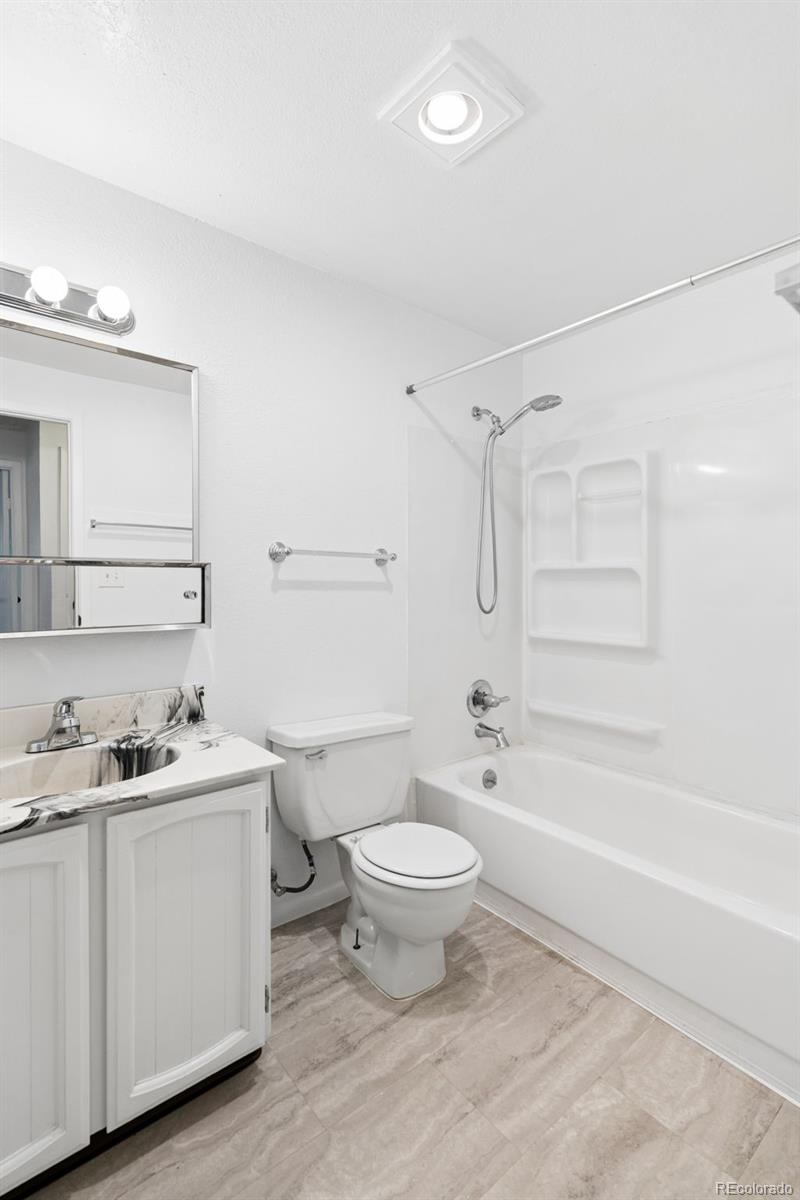 1073 W 112th Avenue Unit: B