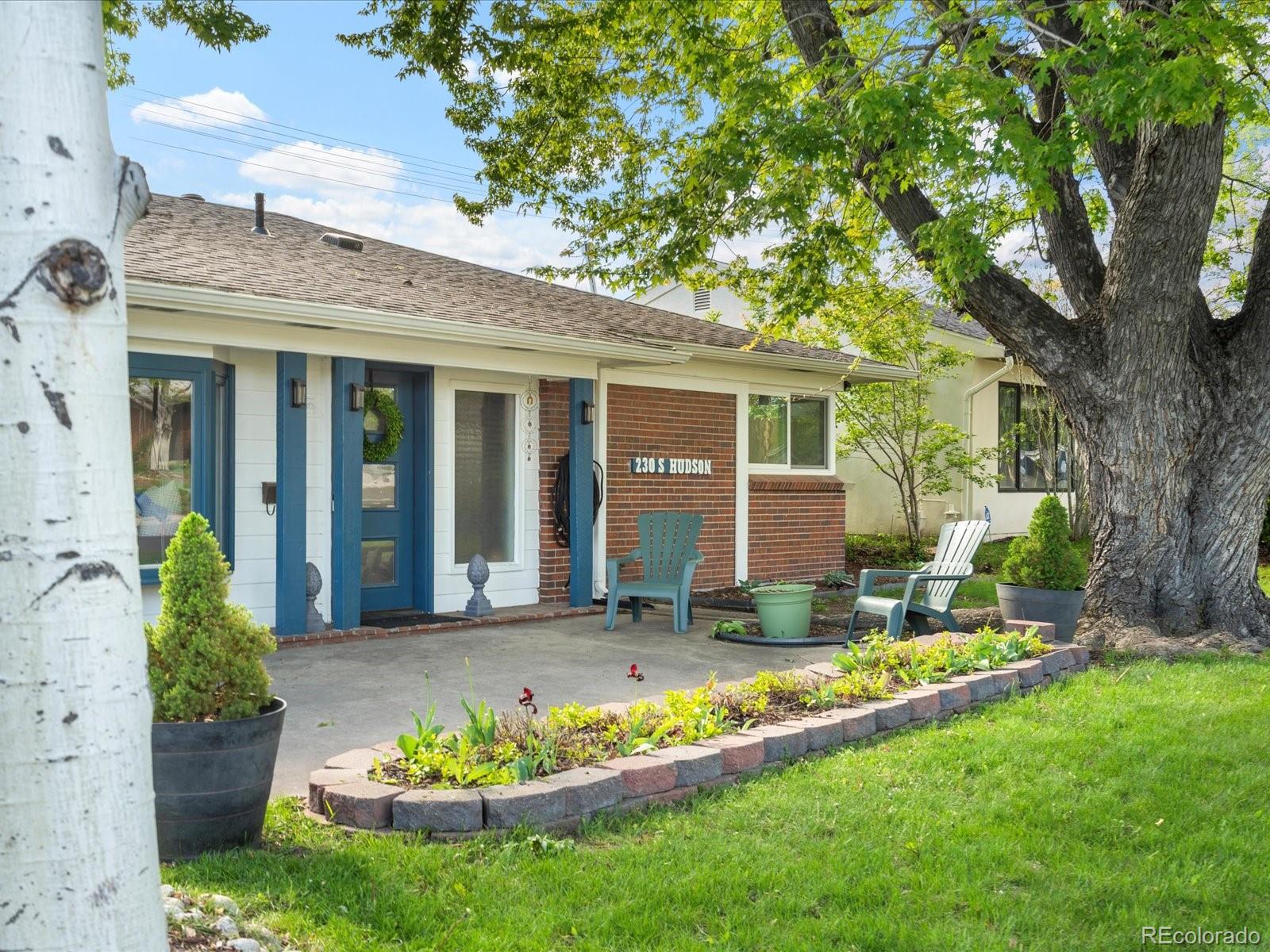 230 S Hudson Street