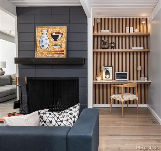1321 S Edison Way