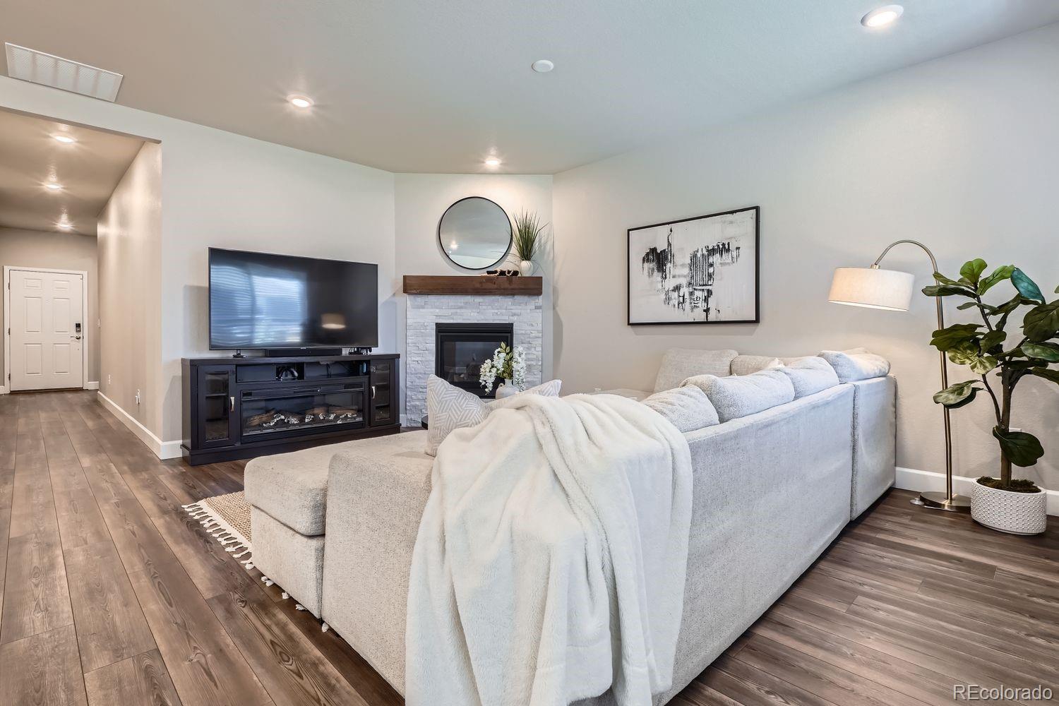 13460 Broad Wings Avenue