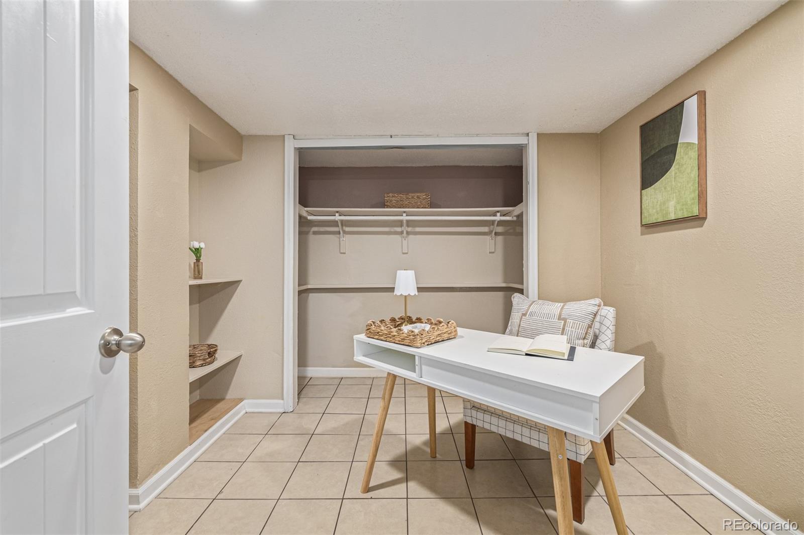 4350 Shoshone Street