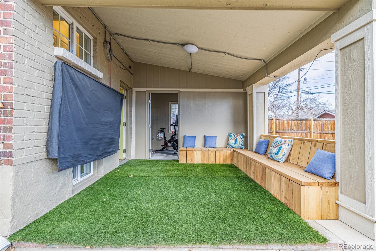 4350 Shoshone Street