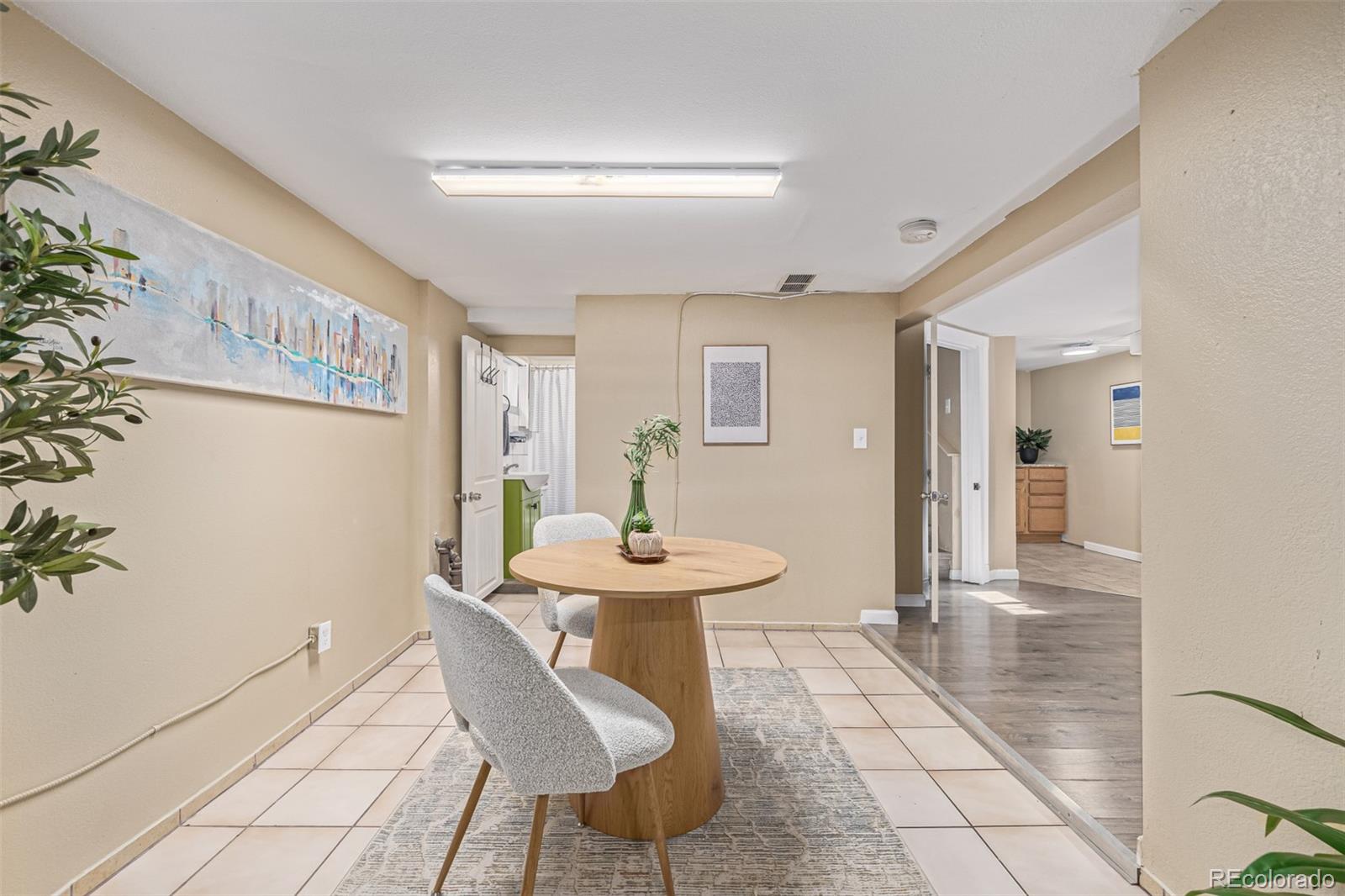 4350 Shoshone Street