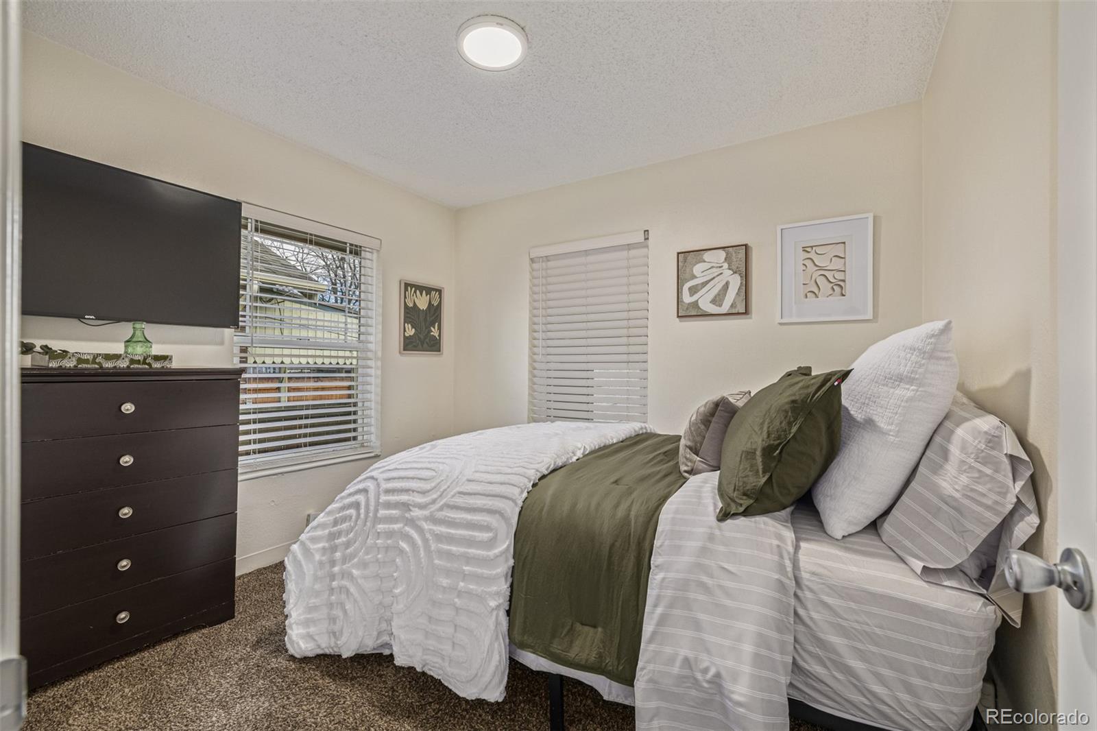 4350 Shoshone Street