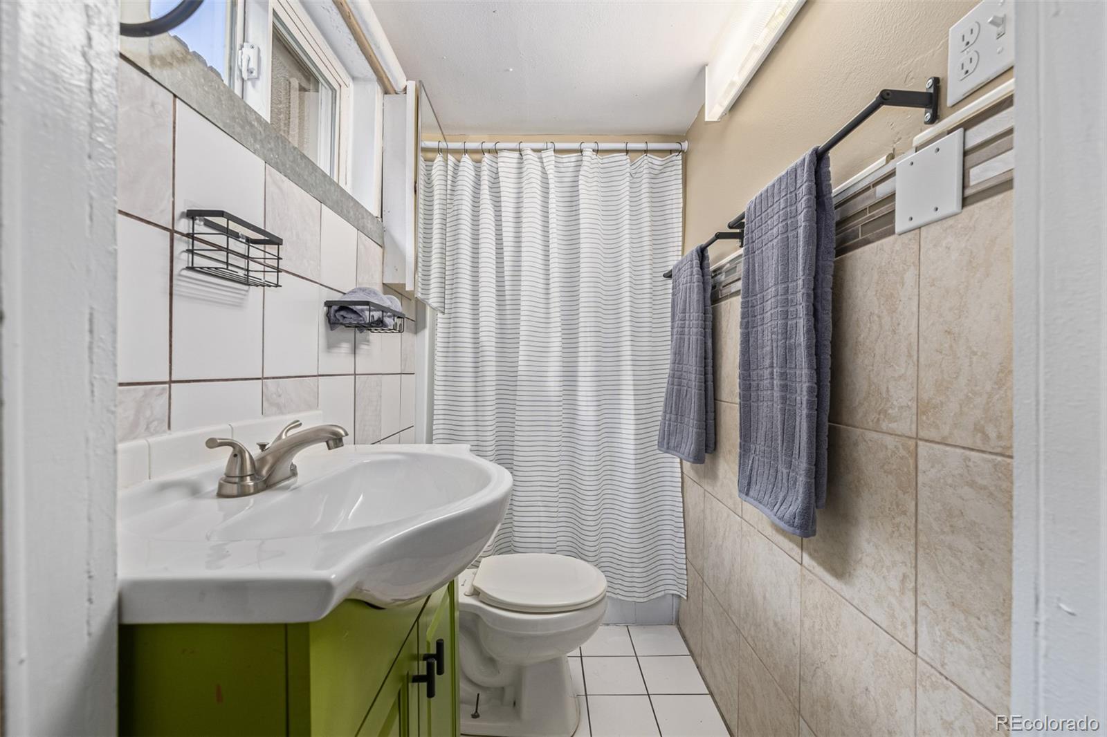 4350 Shoshone Street