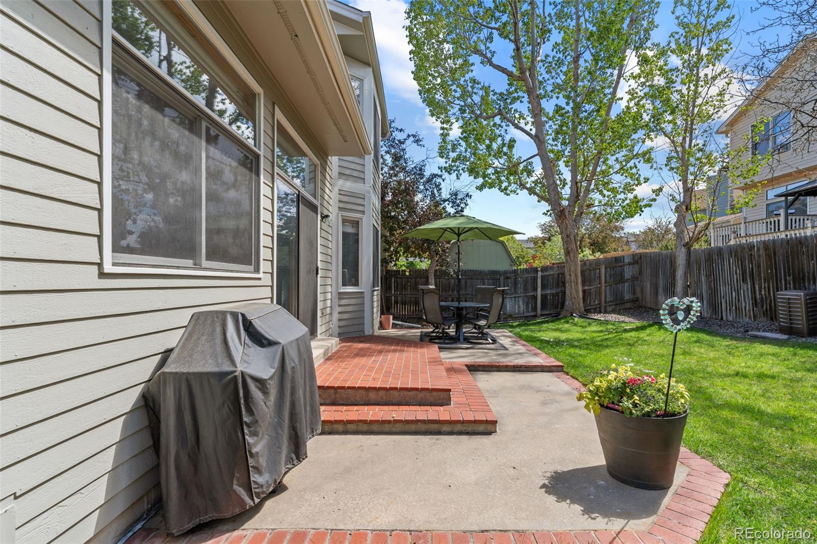 5233 S Zeno Way