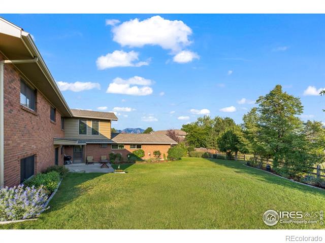 7745 Fairview Road