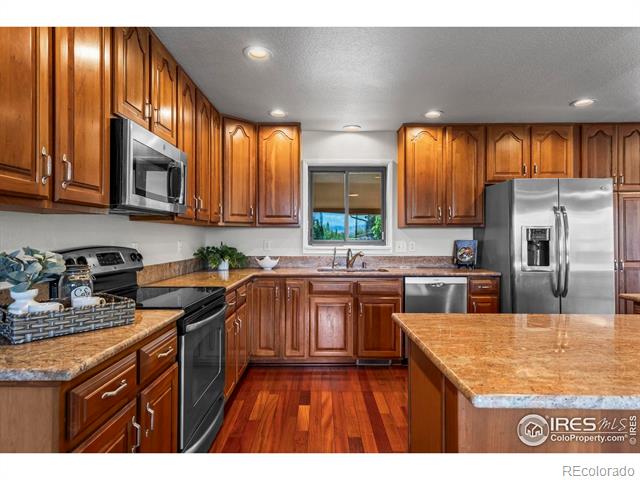 7745 Fairview Road