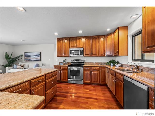 7745 Fairview Road