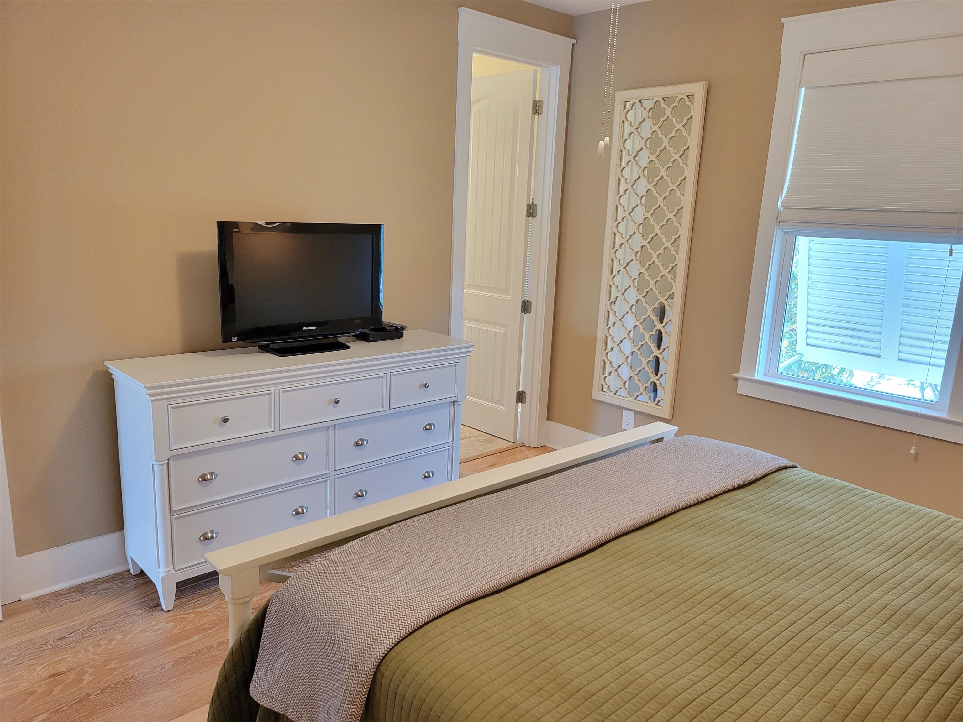 806 Madiera Dr. Unit: #20