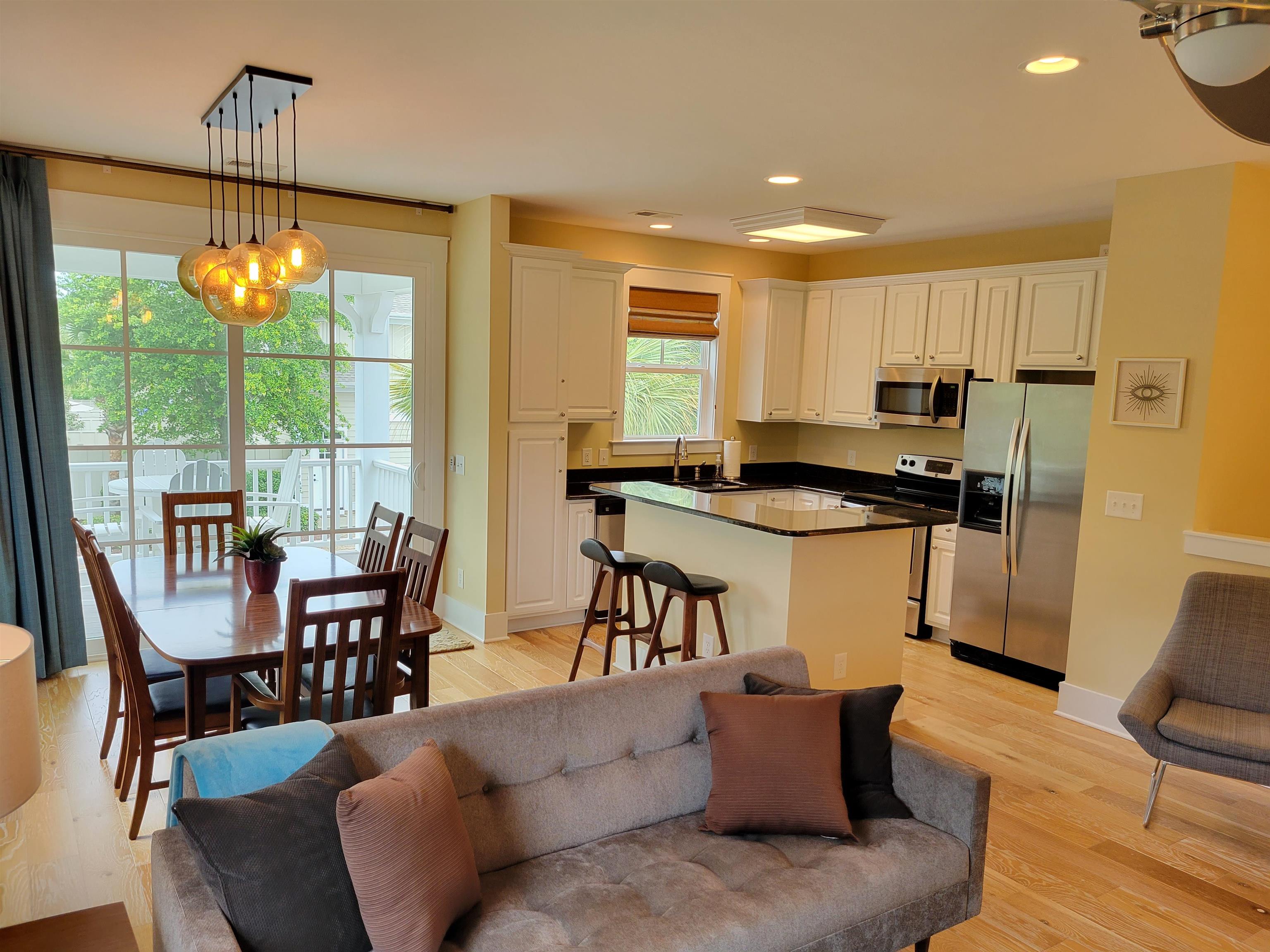 806 Madiera Dr. Unit: #20