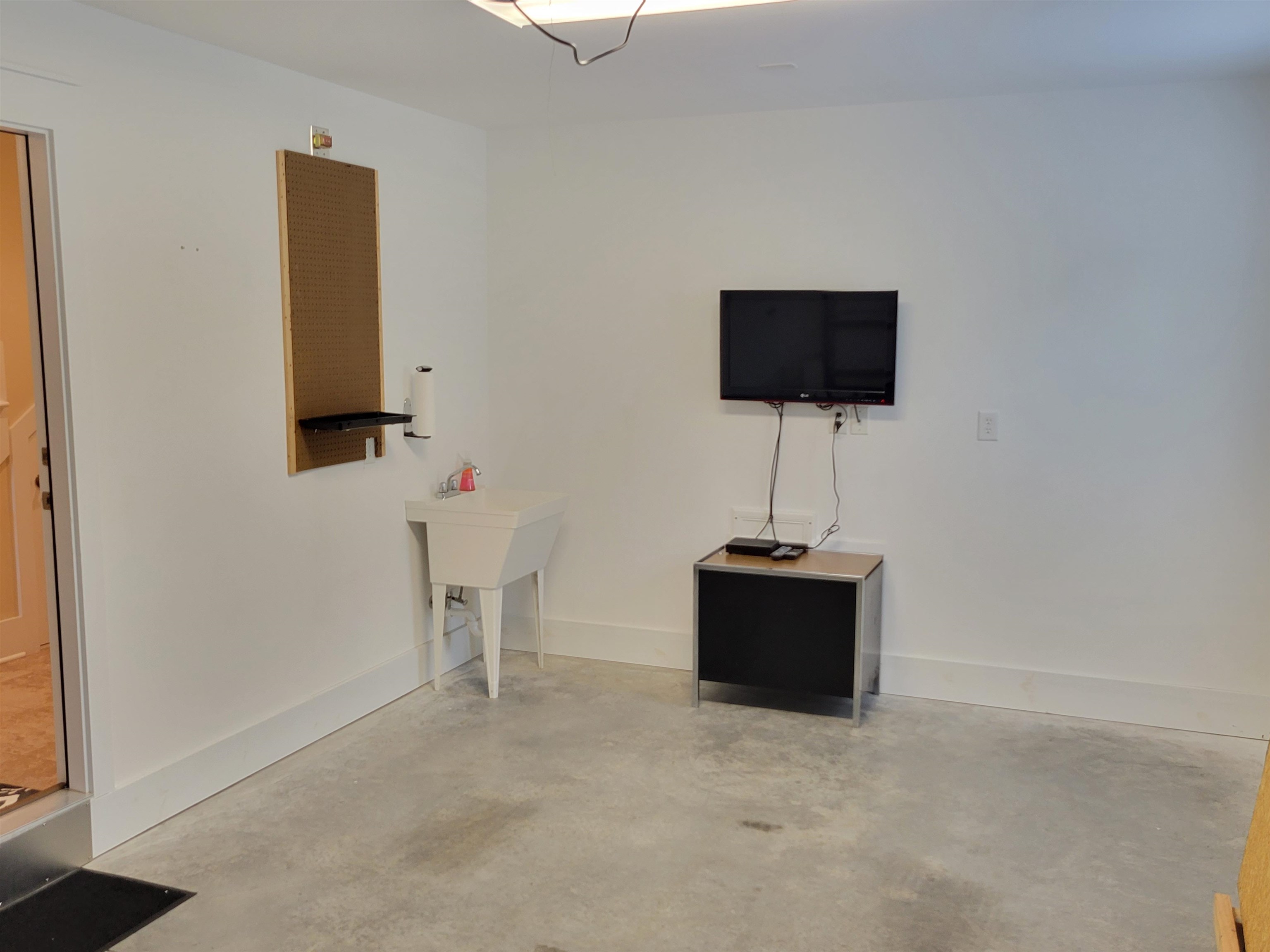 806 Madiera Dr. Unit: #20