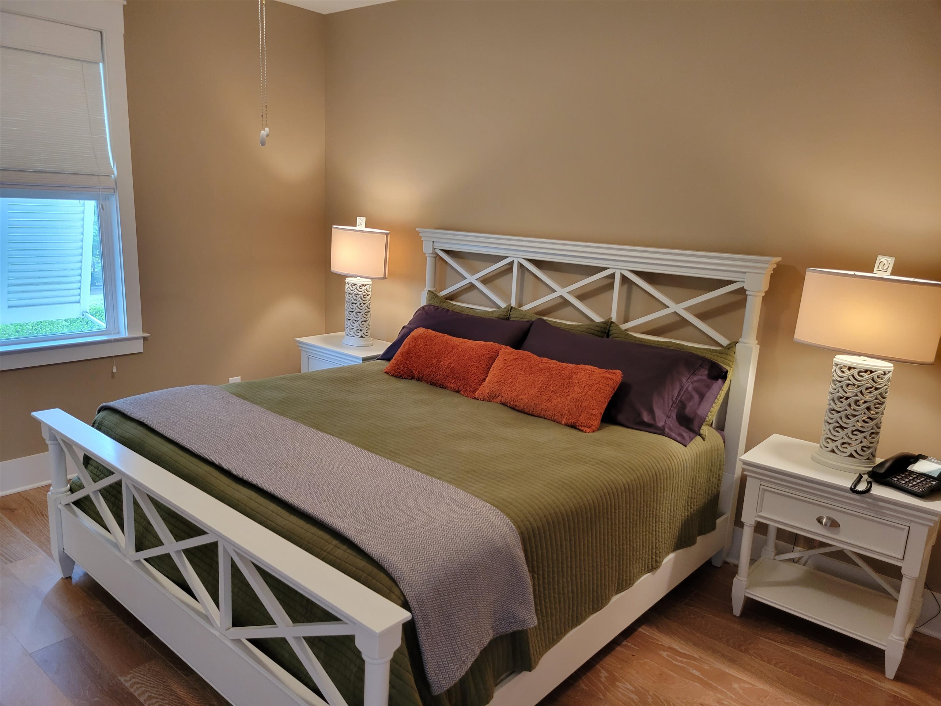 806 Madiera Dr. Unit: #20