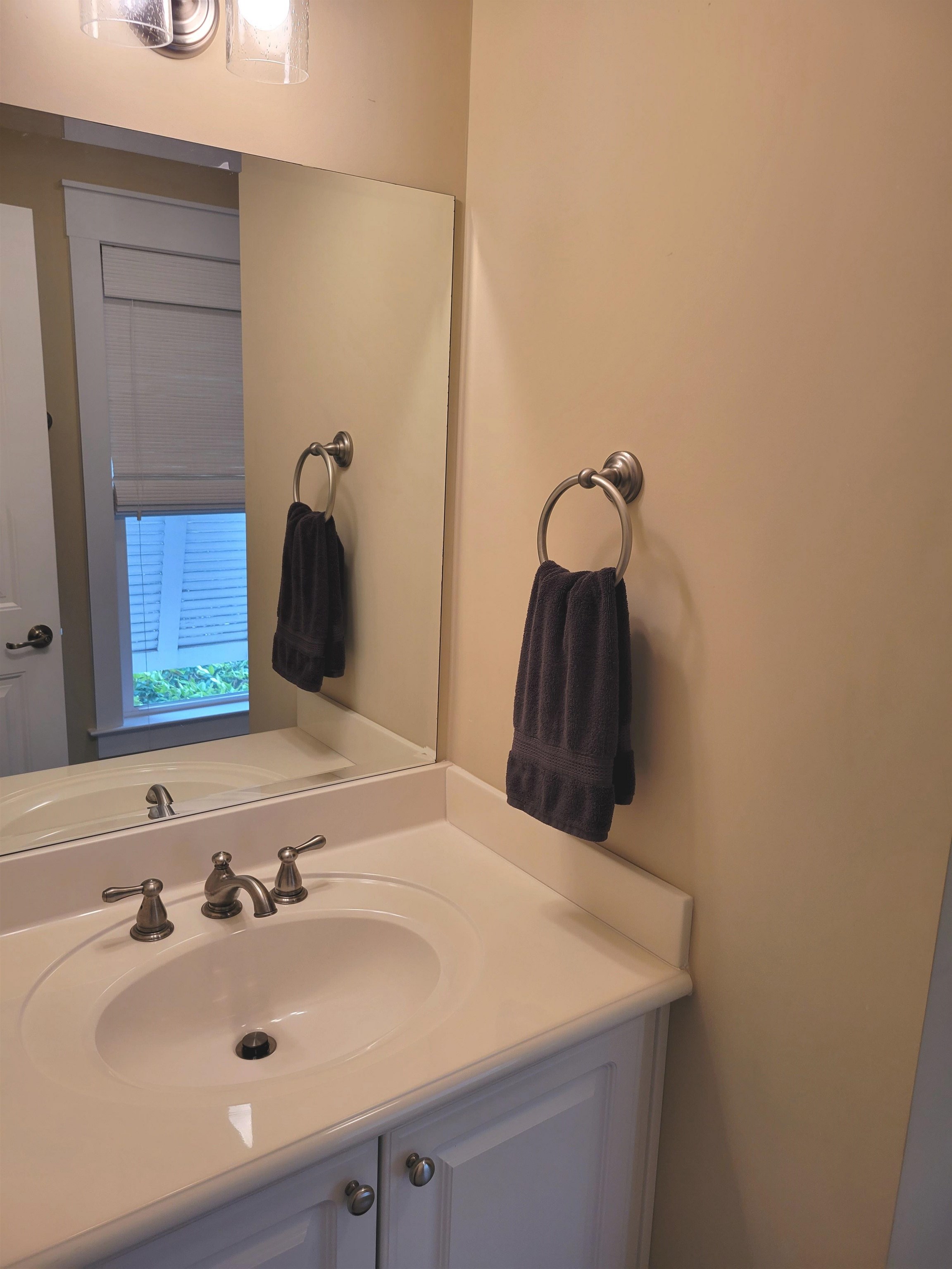 806 Madiera Dr. Unit: #20