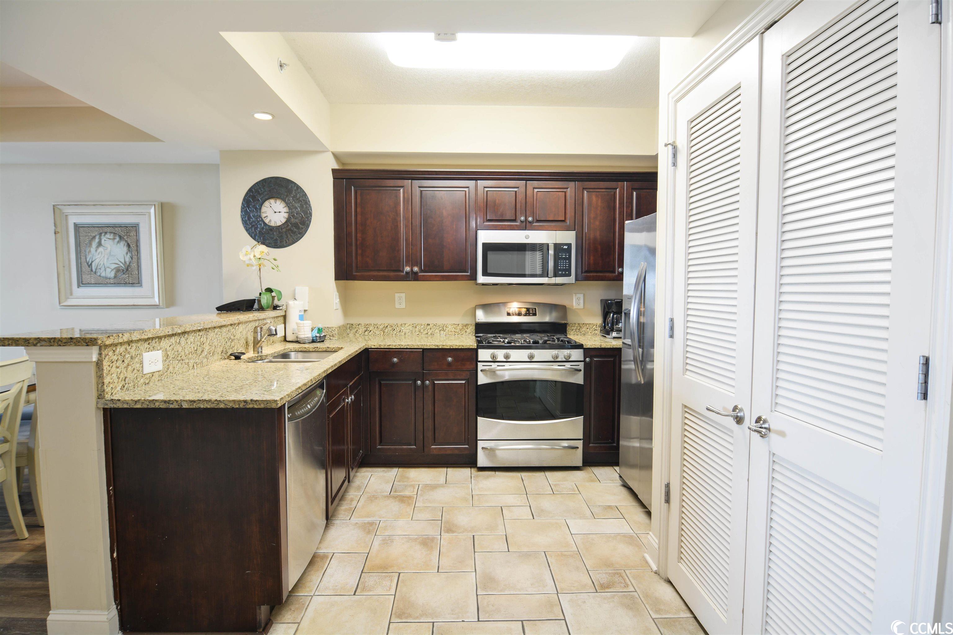 100 North Beach Blvd. Unit: 204