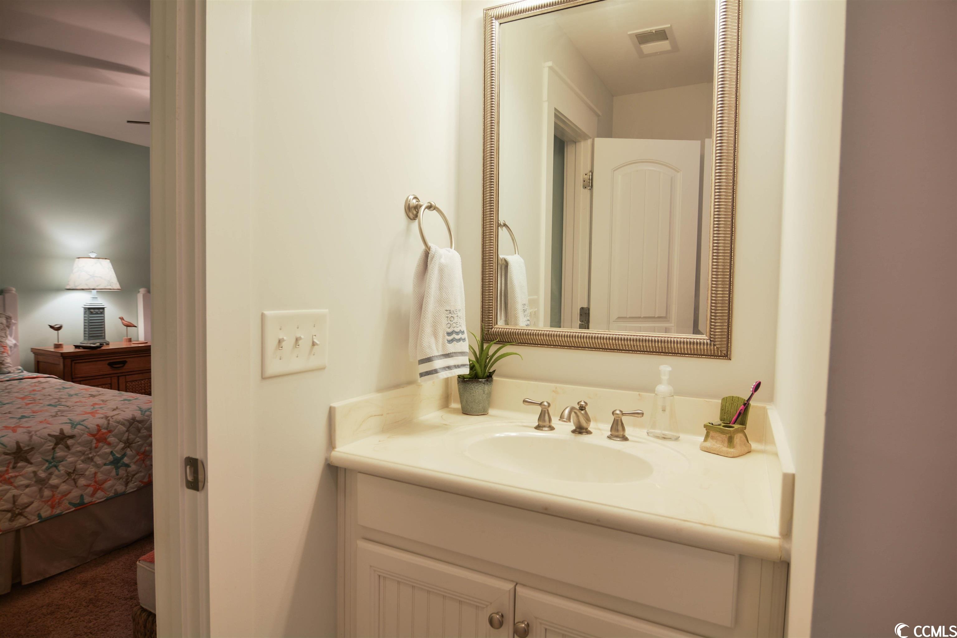 820 Madiera Dr. Unit: 14