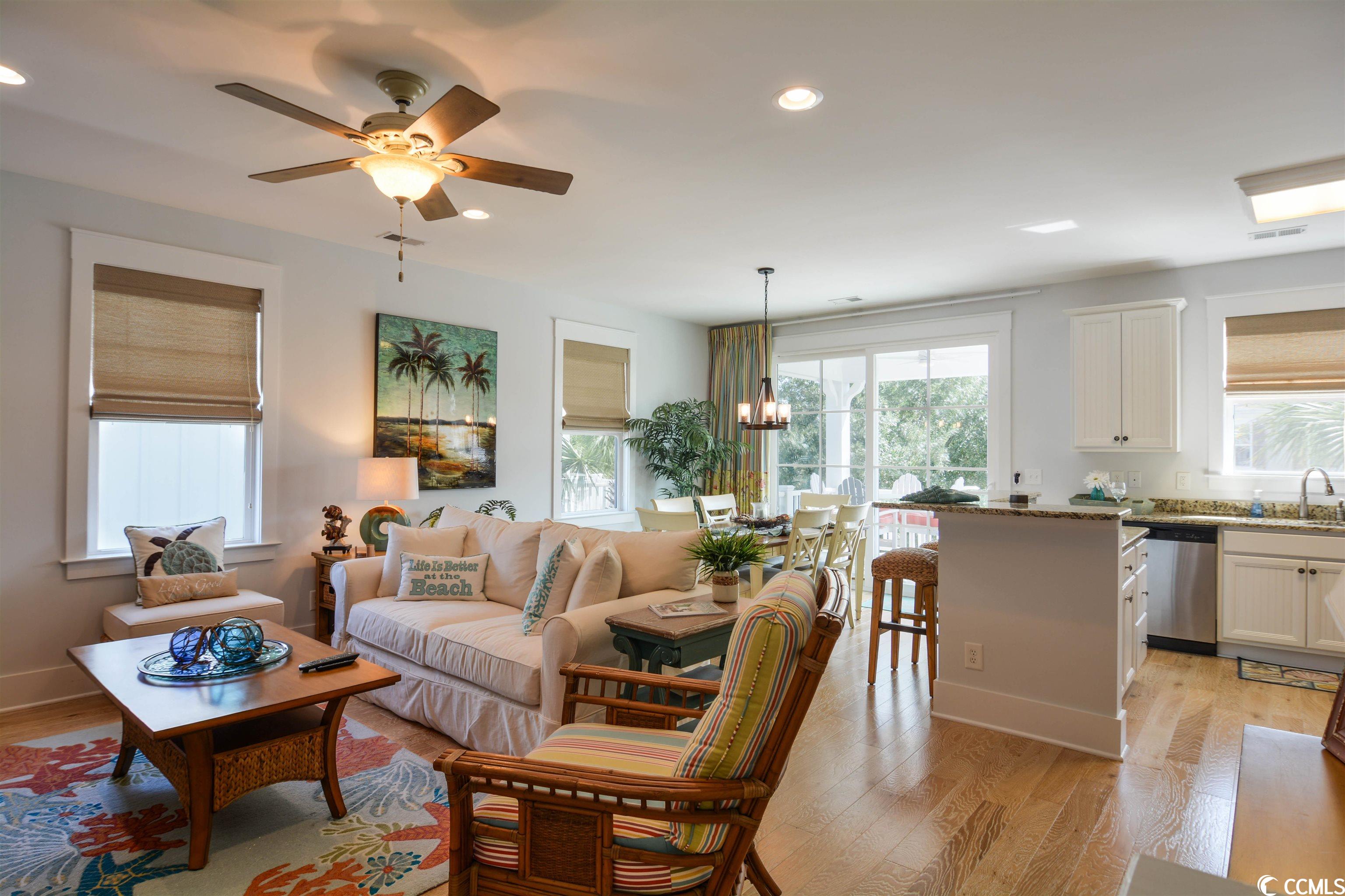 820 Madiera Dr. Unit: 14