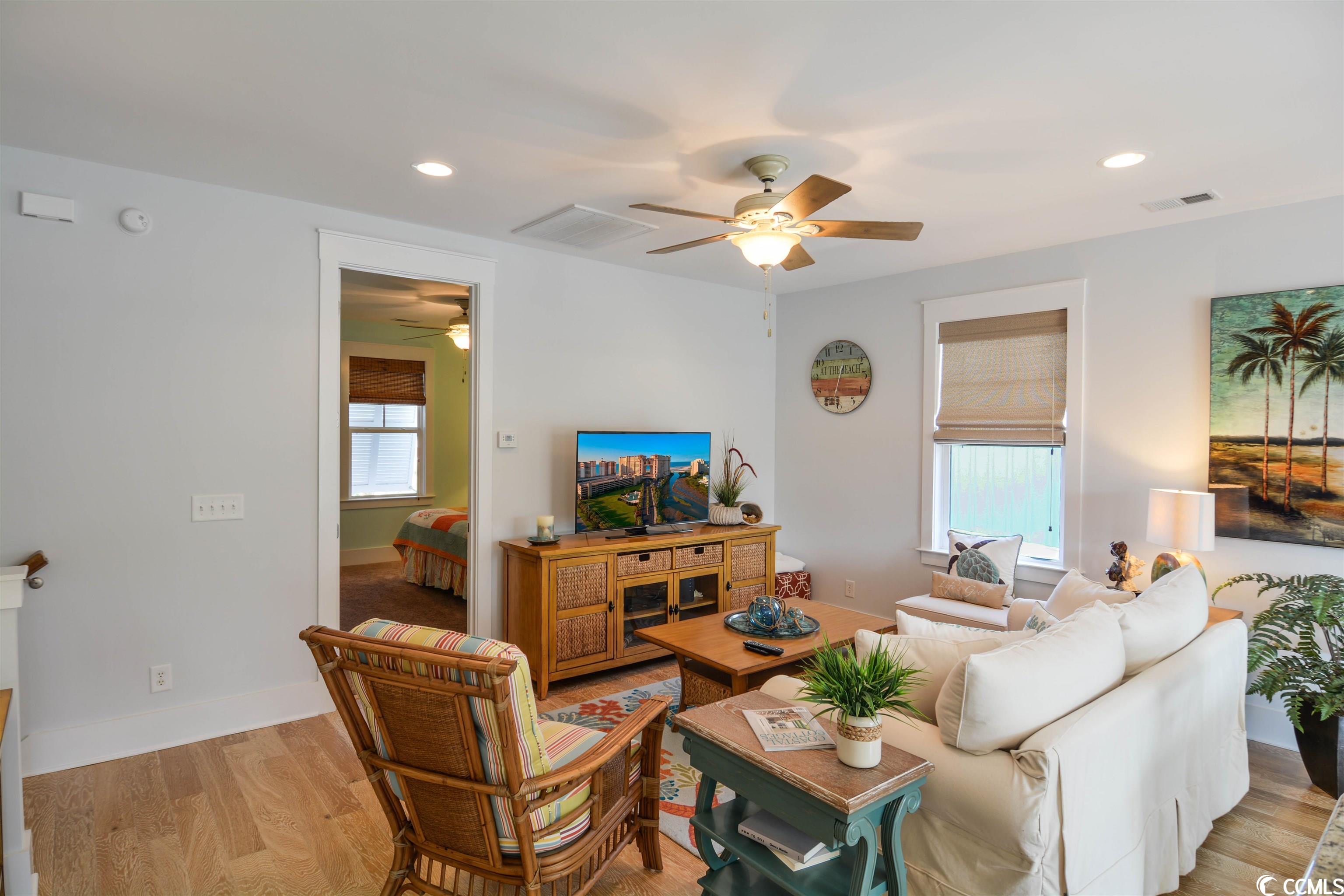 820 Madiera Dr. Unit: 14