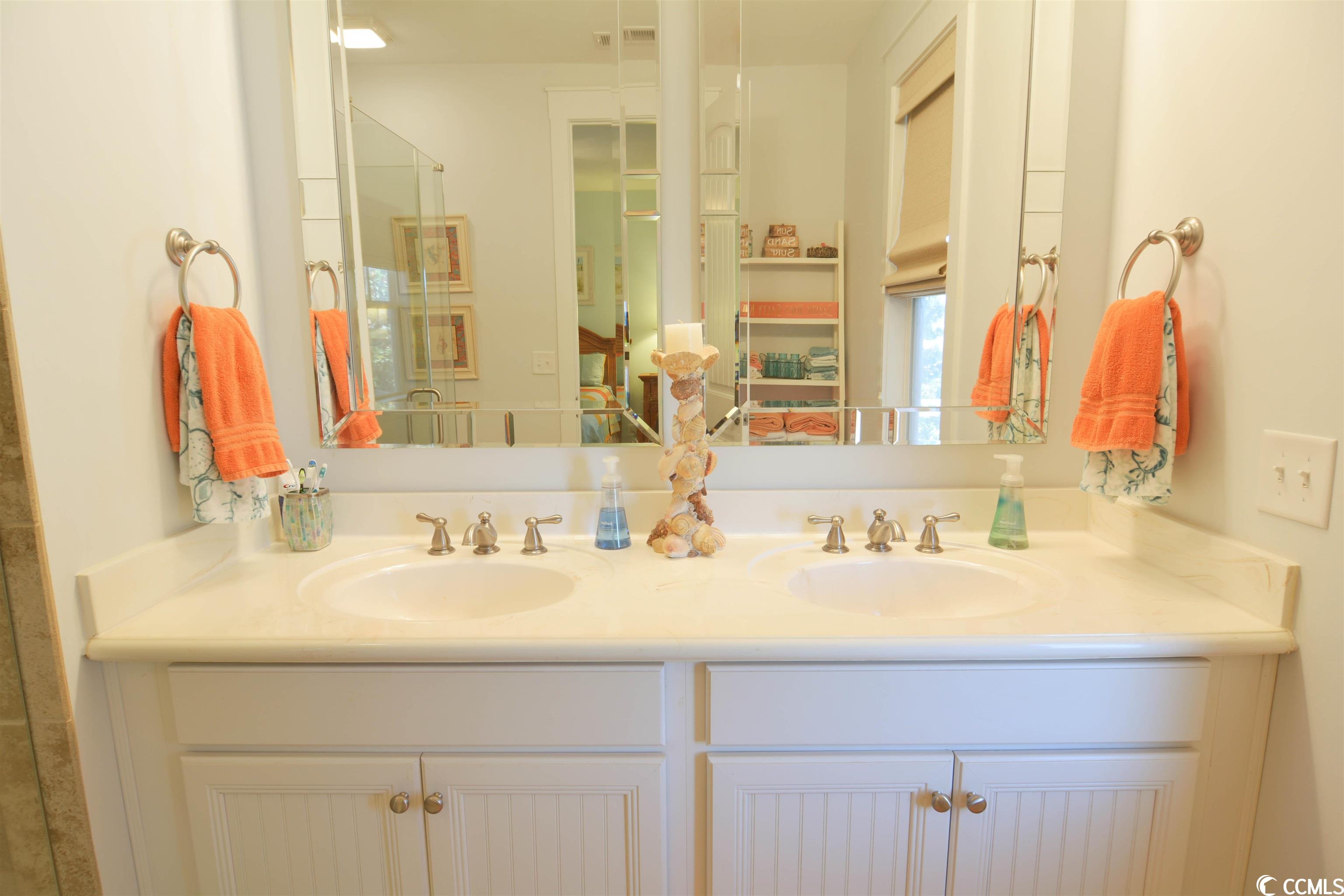 820 Madiera Dr. Unit: 14