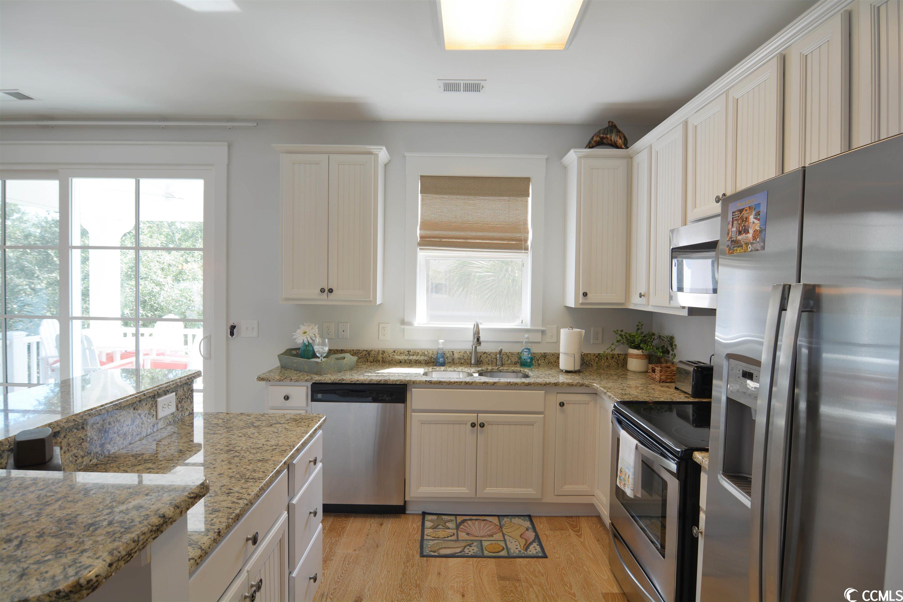 820 Madiera Dr. Unit: 14