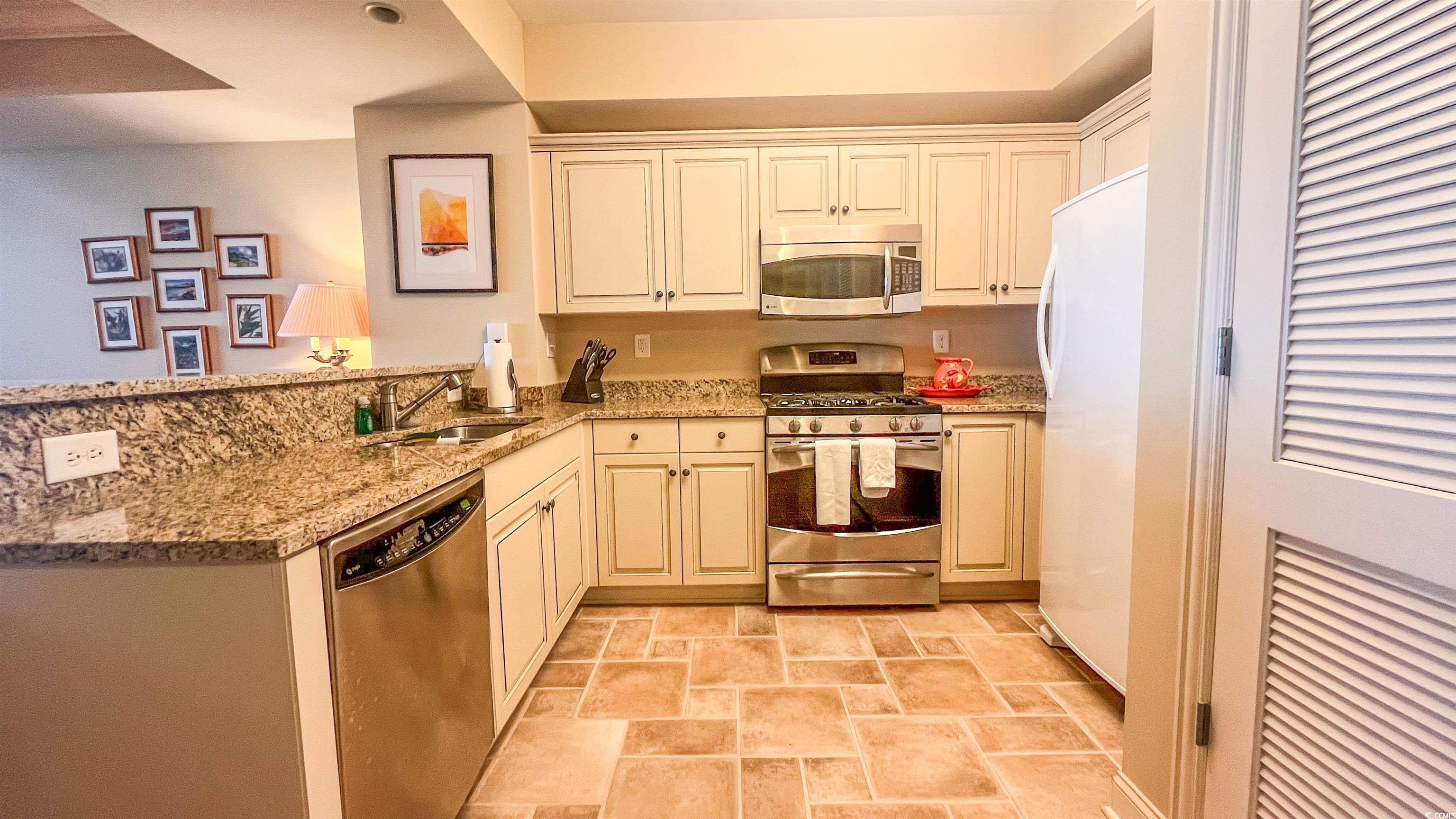 100 North Beach Blvd. Unit: 606