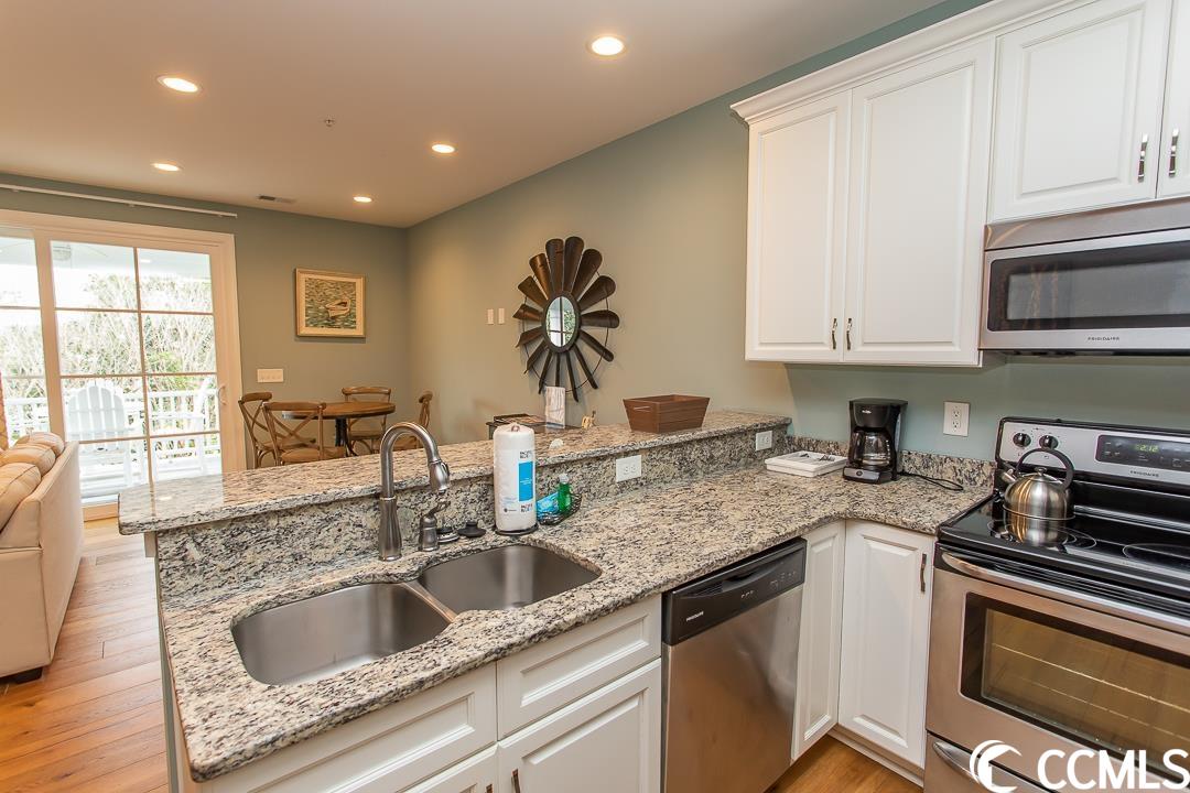 730 Madiera Dr. Unit: 7-201