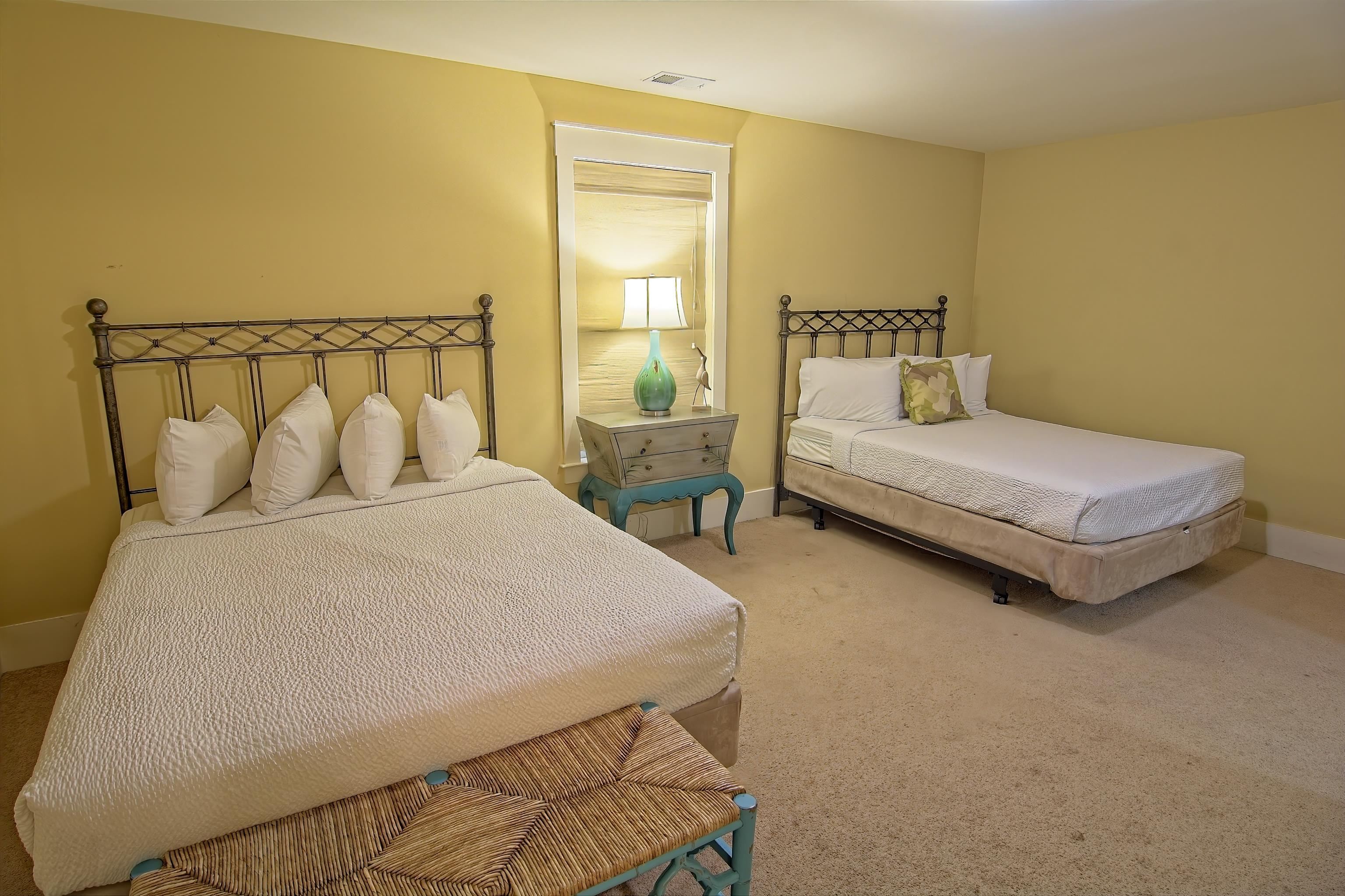 833 Madiera Dr. Unit: TH10-R1