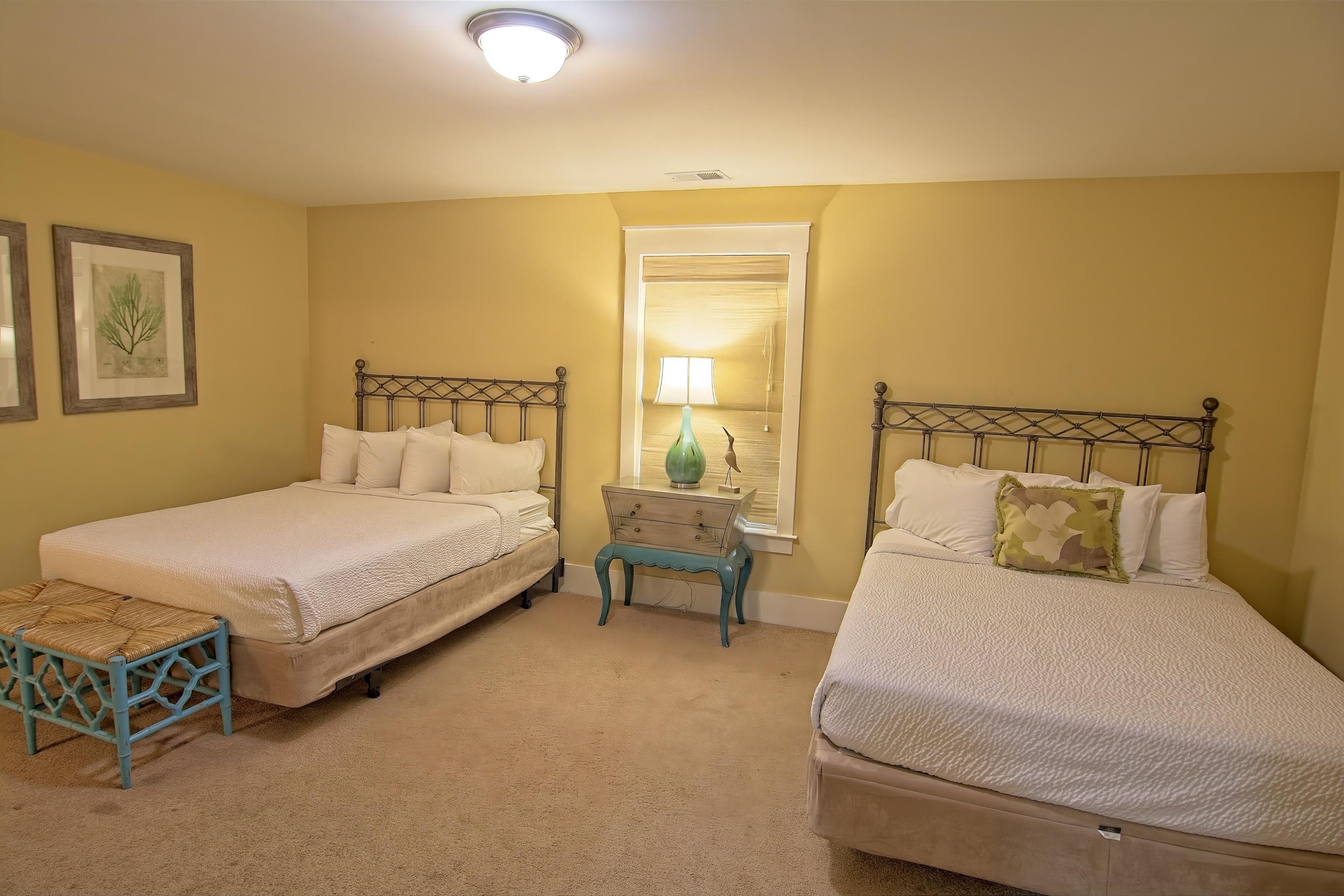 833 Madiera Dr. Unit: TH10-R1