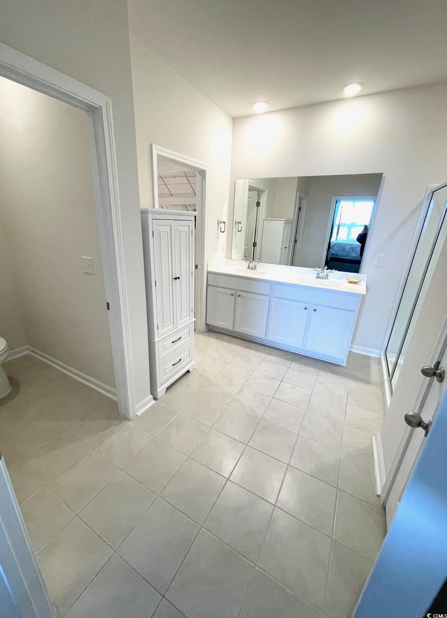 3425 Bell's Lake Circle