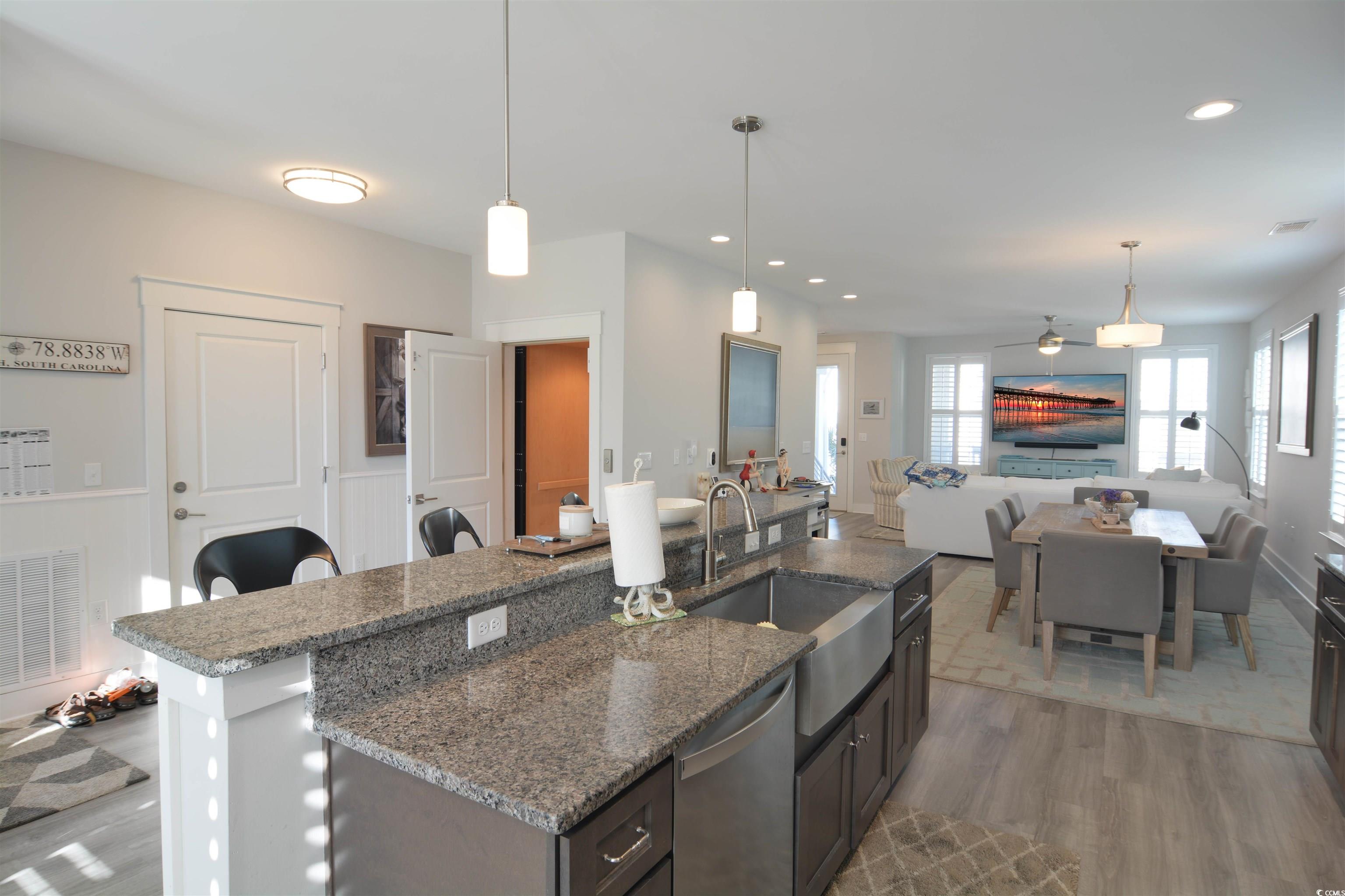 600 48th Ave. S Unit: 403