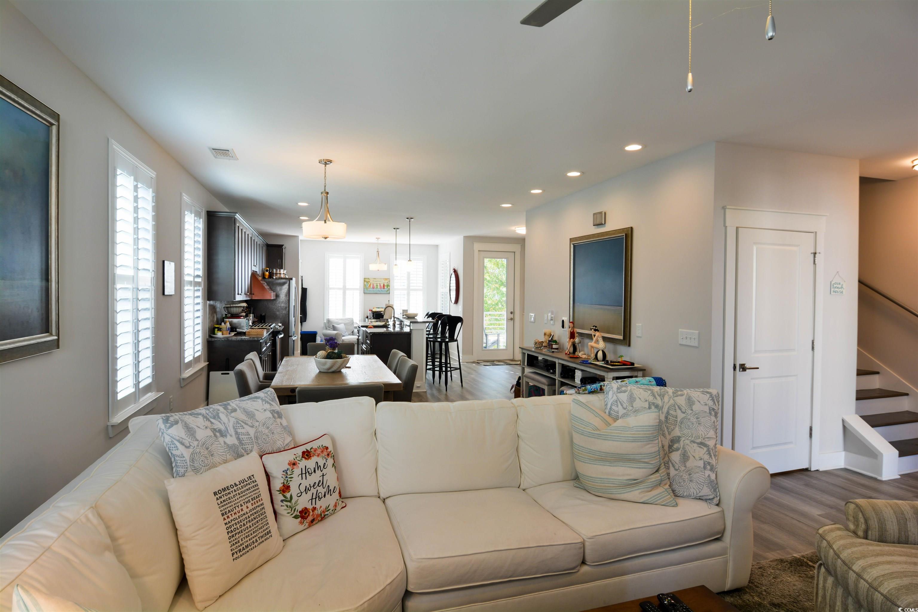 600 48th Ave. S Unit: 403