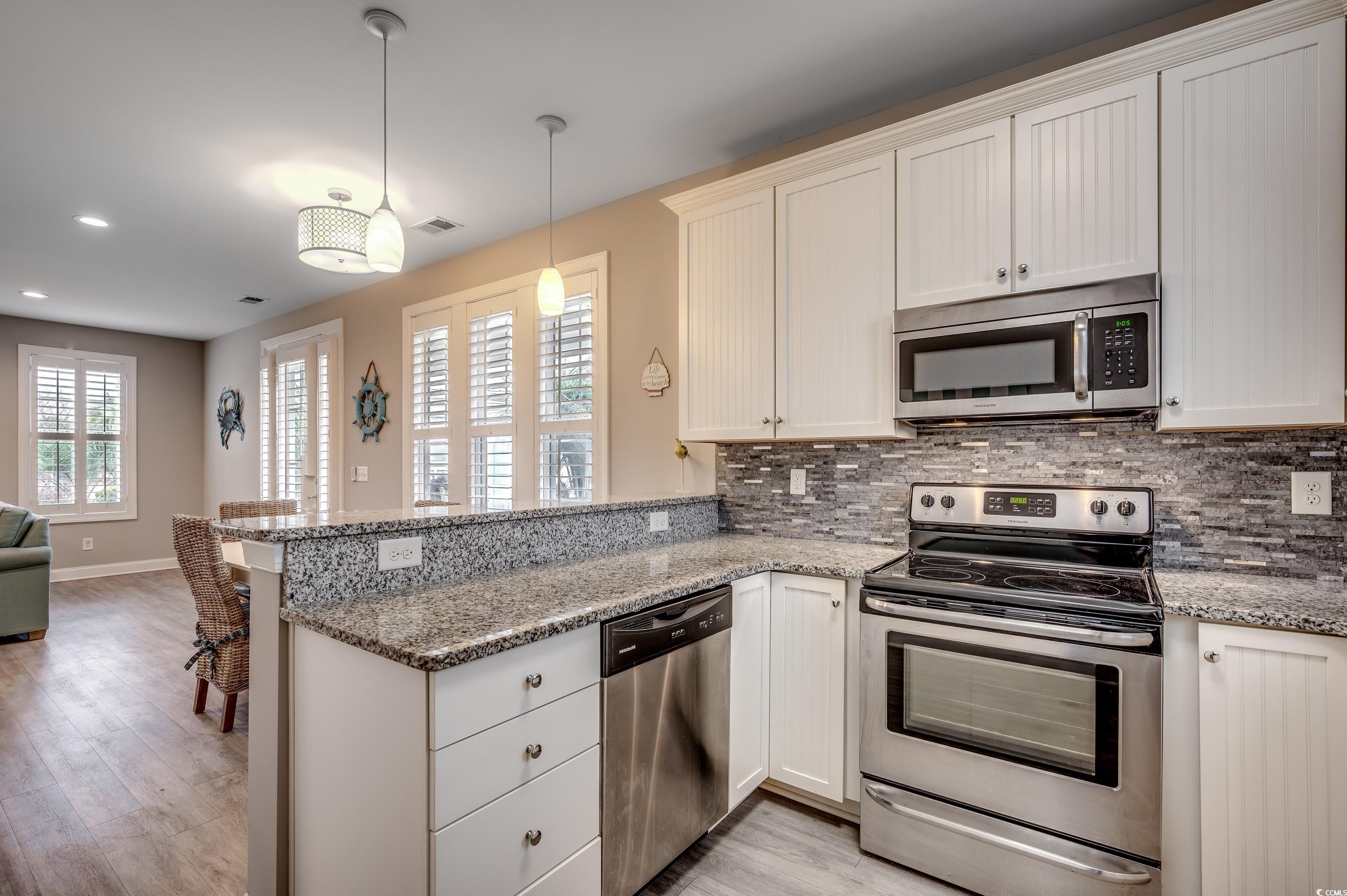 2225 Oak Creek Ct.