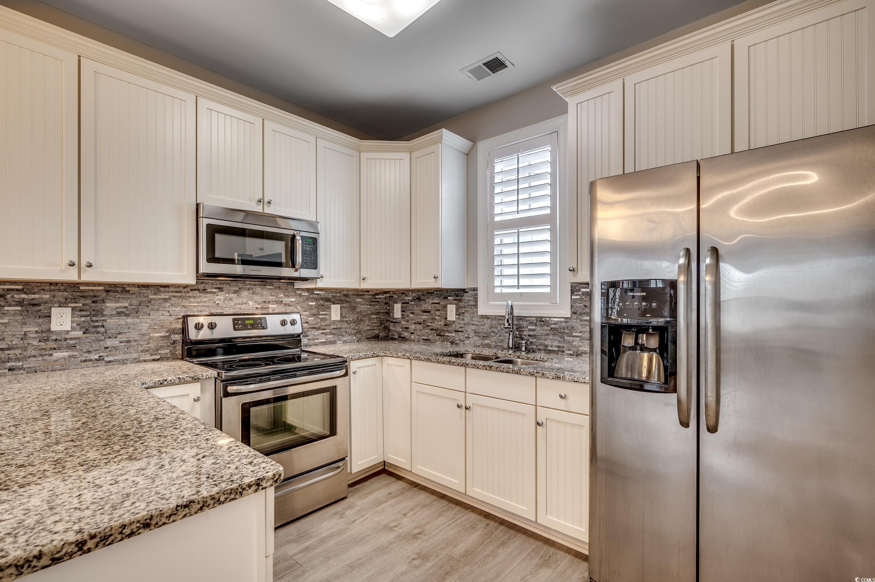 2225 Oak Creek Ct.