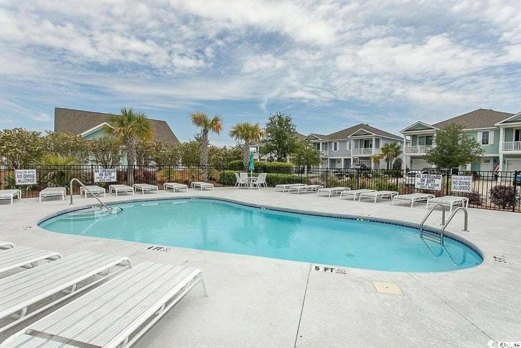 2225 Oak Creek Ct.