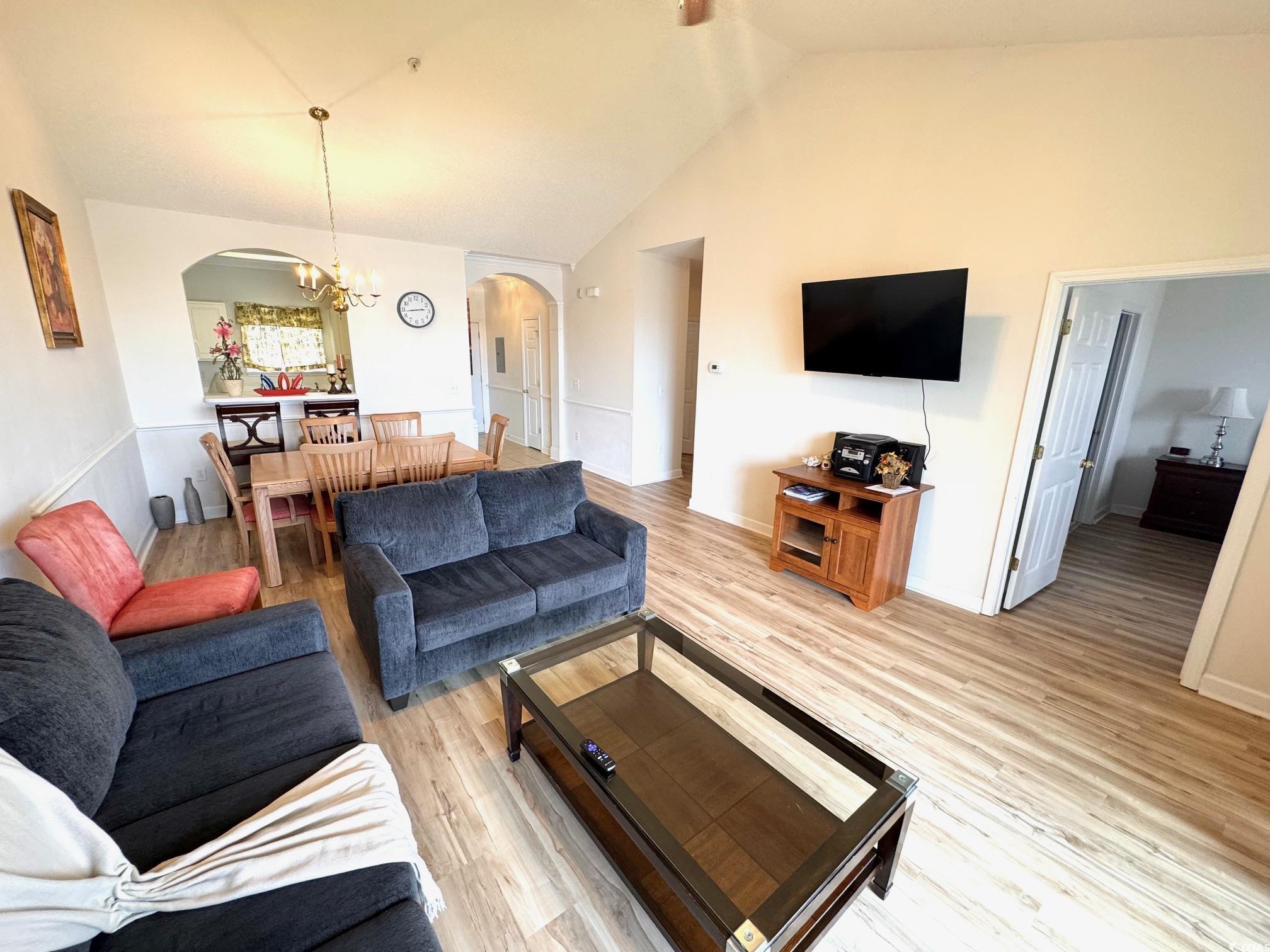 6203 Catalina Dr. Unit: 433