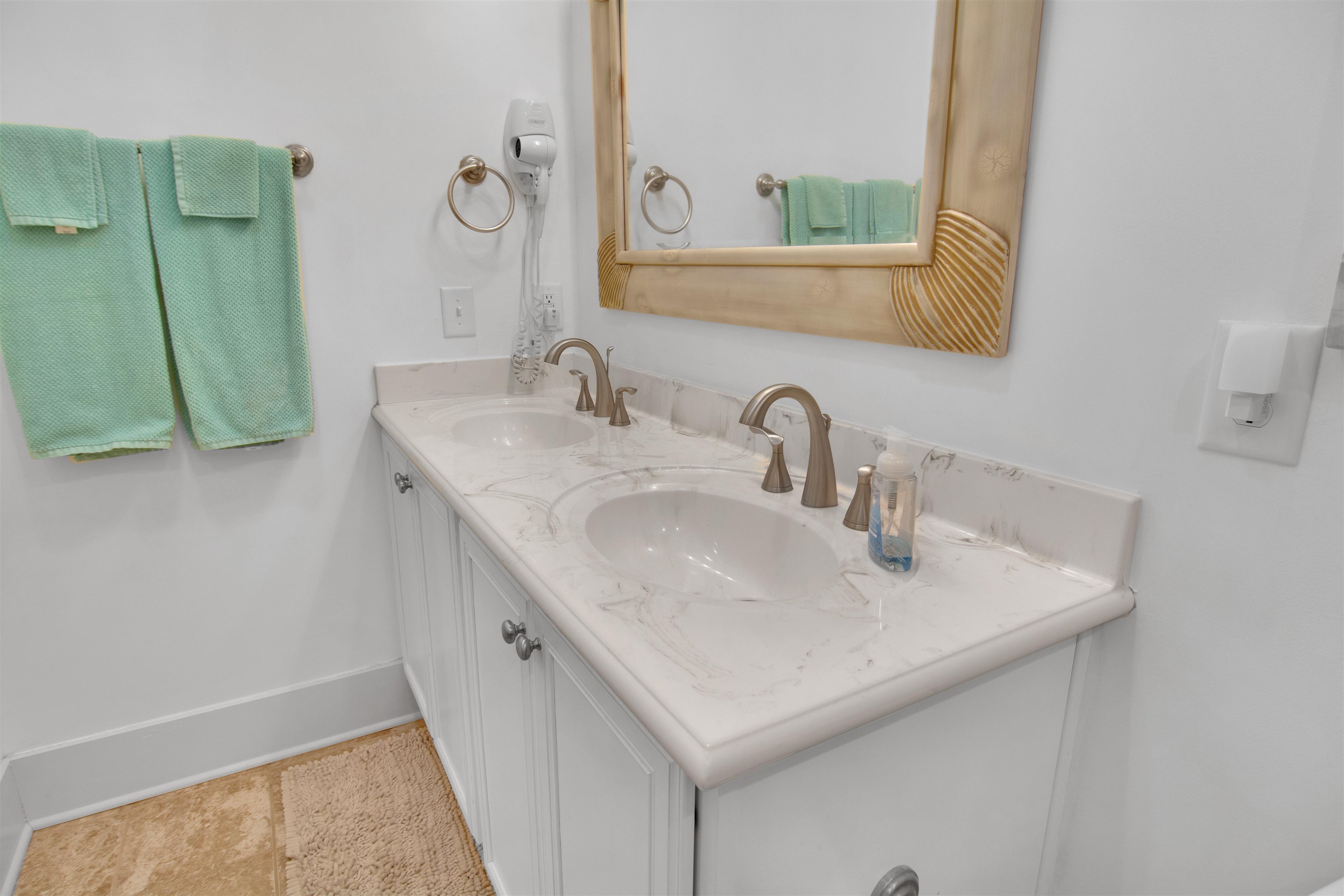 4902 N Market St. Unit: M7-R2