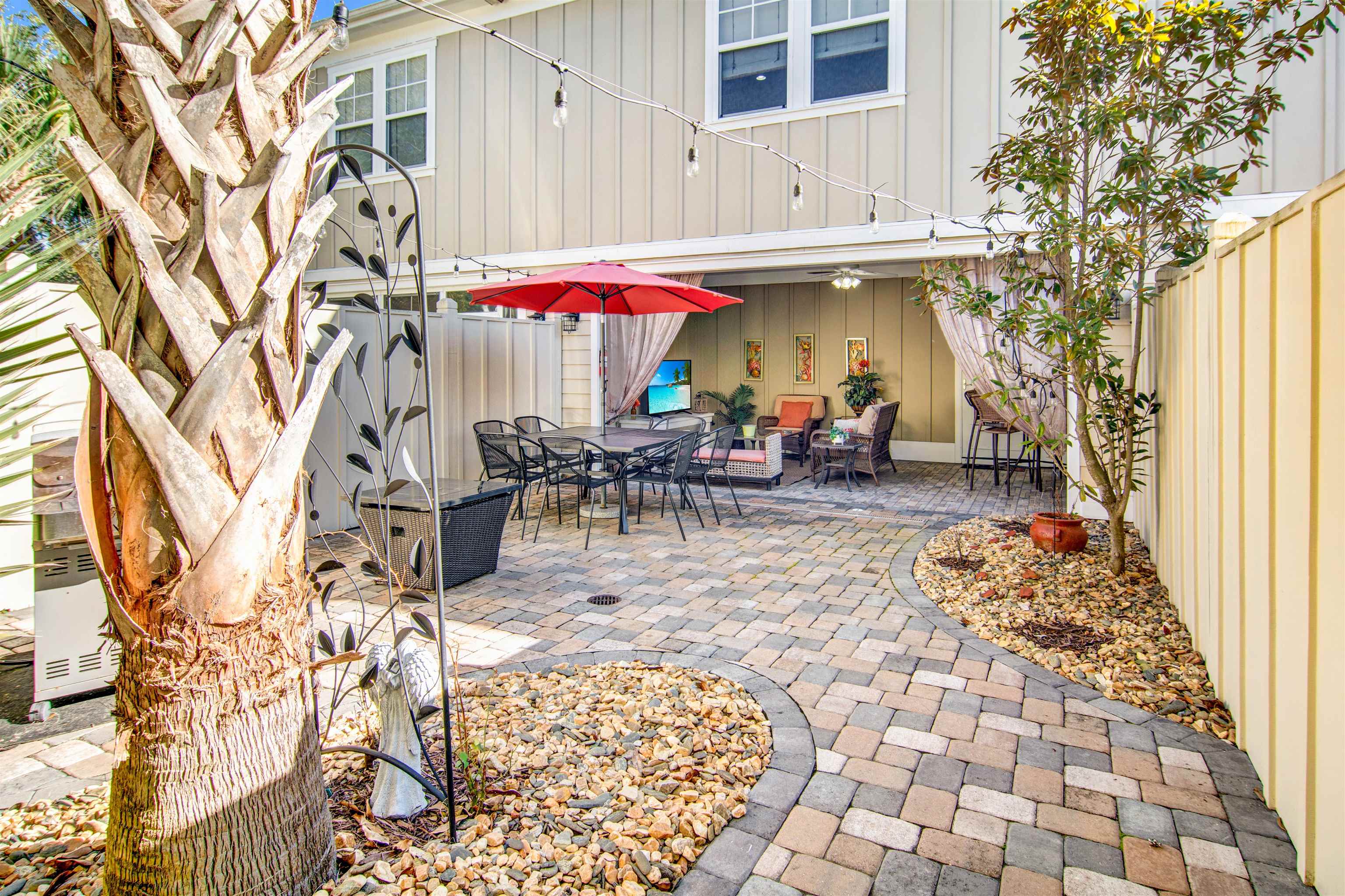 4902 N Market St. Unit: M7-R2