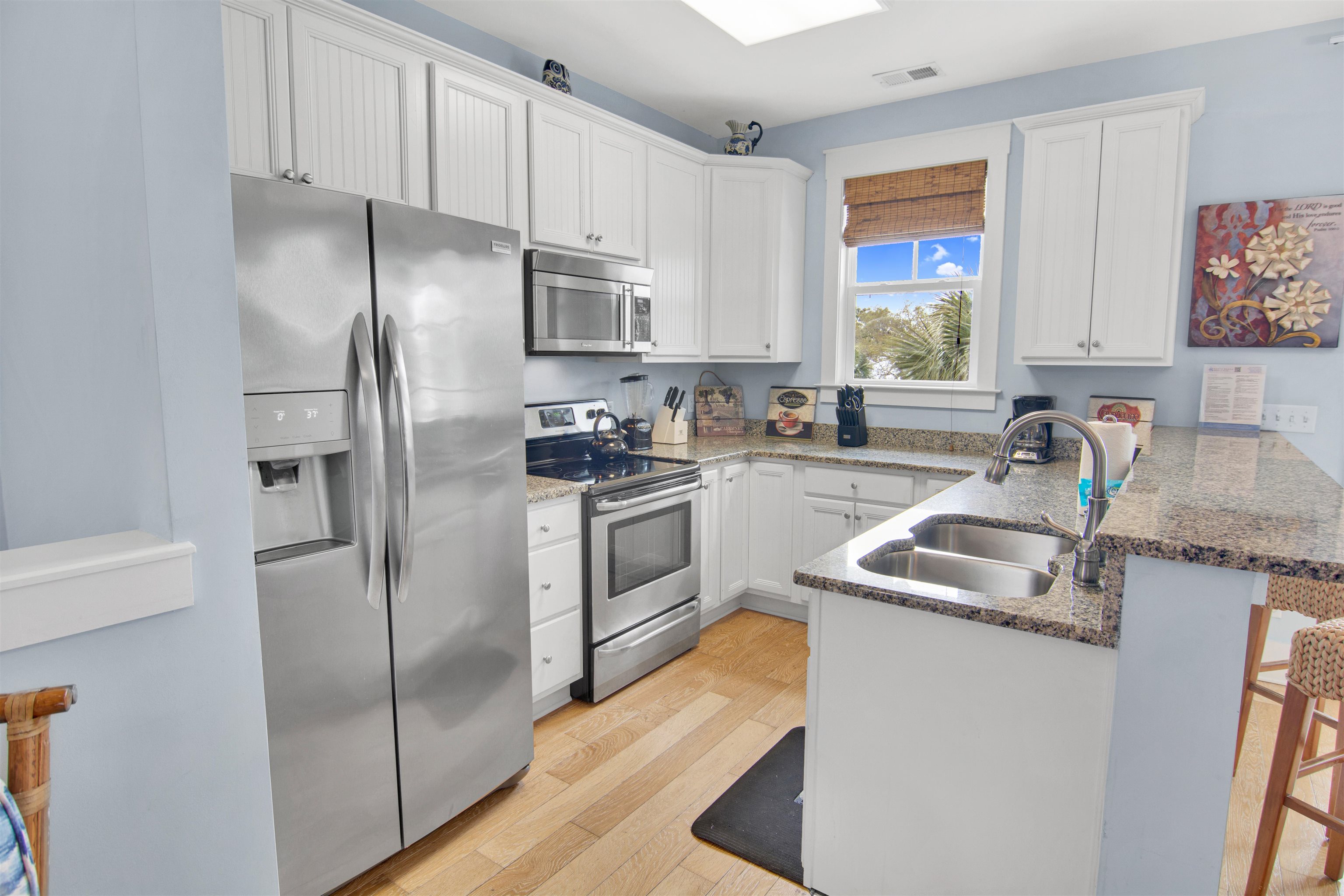 837 Madiera Dr. Unit: TH6-R3