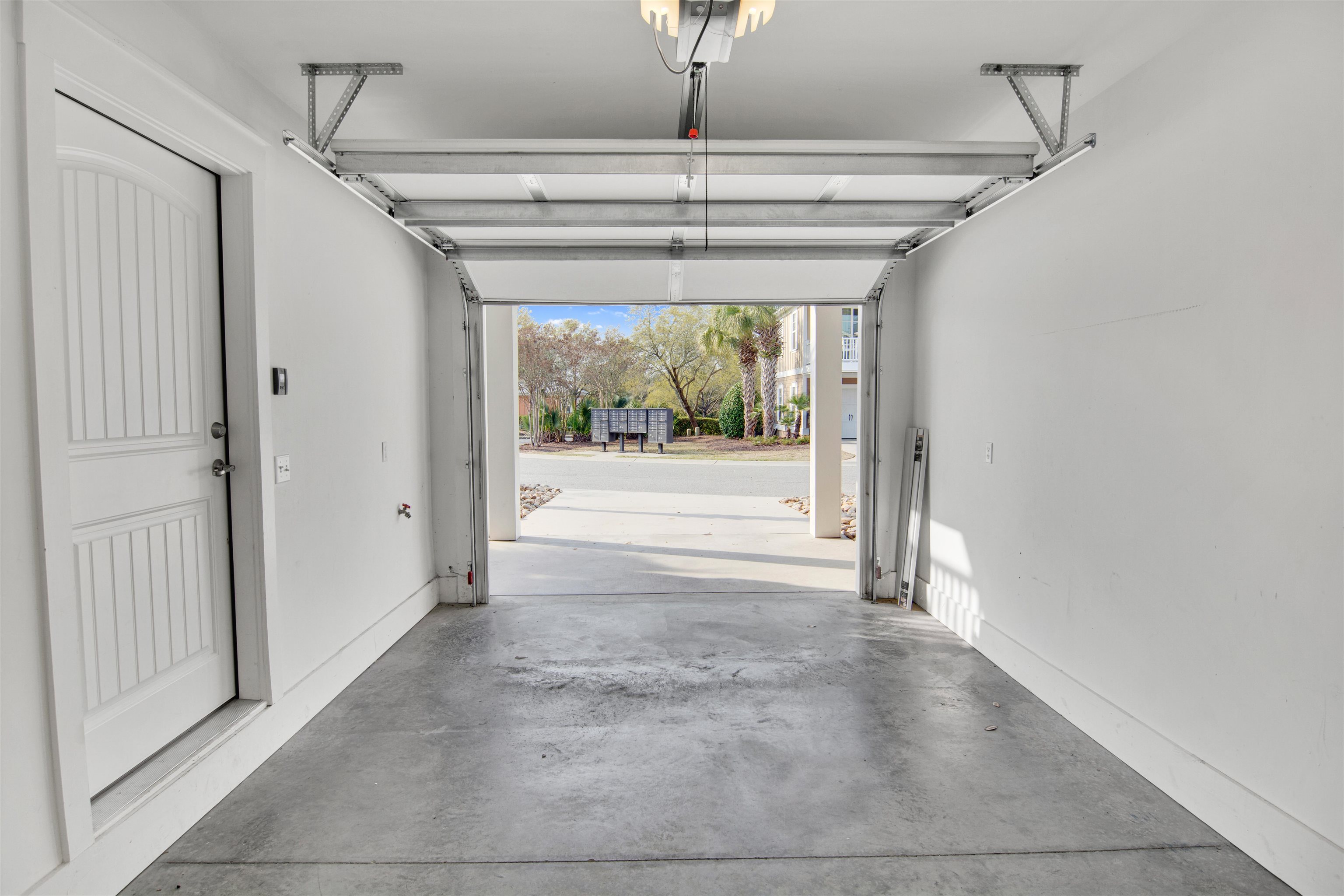 837 Madiera Dr. Unit: TH6-R3