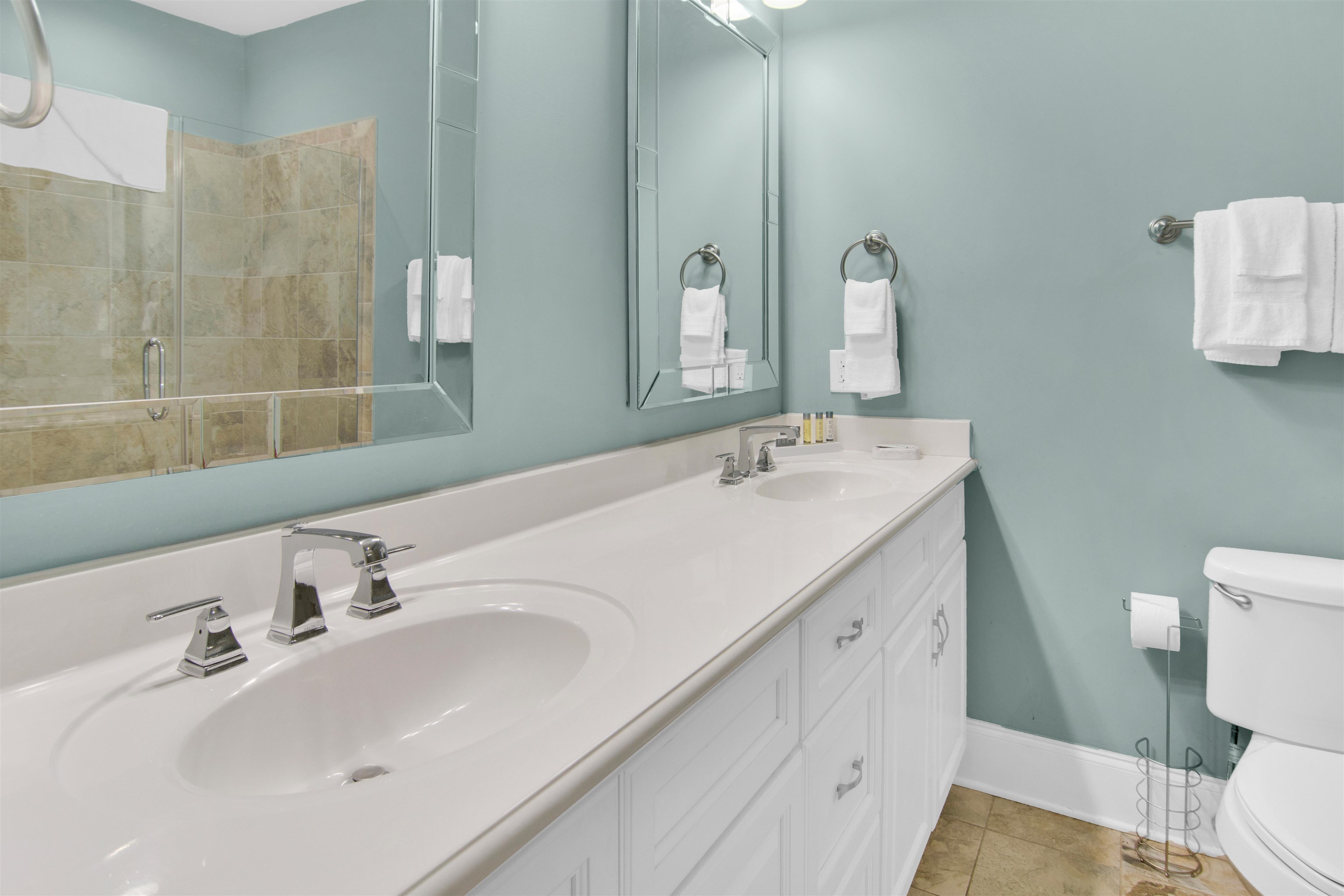 730 Madiera Dr. Unit: 201