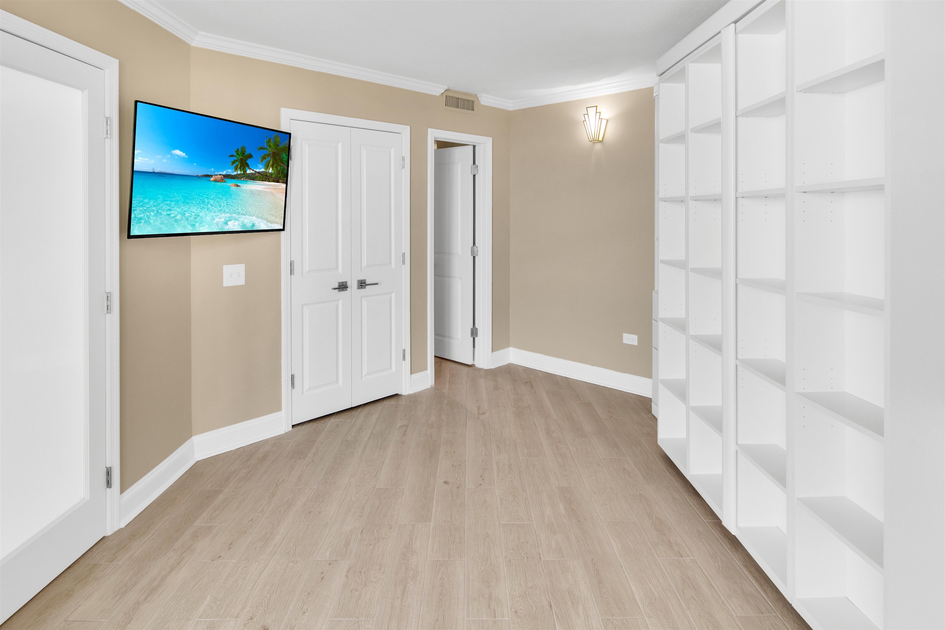 101 Ocean Creek Blvd. Unit: EE-10