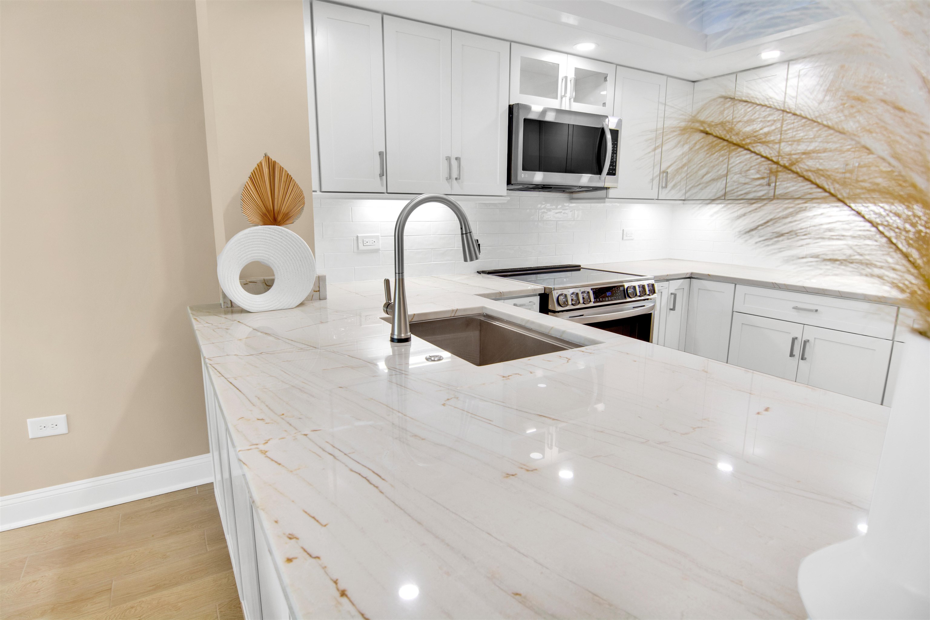 101 Ocean Creek Blvd. Unit: EE-10