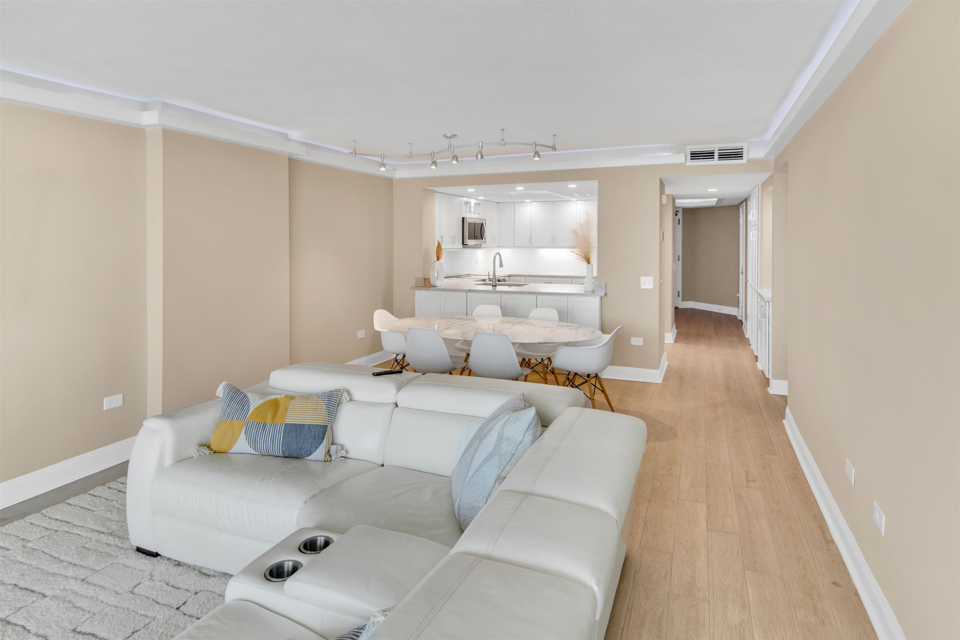 101 Ocean Creek Blvd. Unit: EE-10