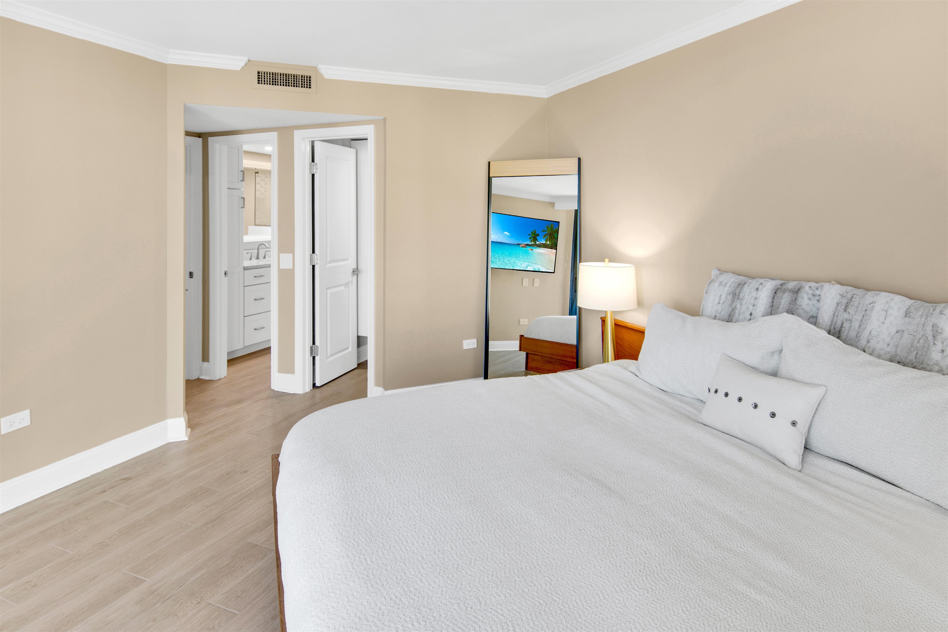 101 Ocean Creek Blvd. Unit: EE-10