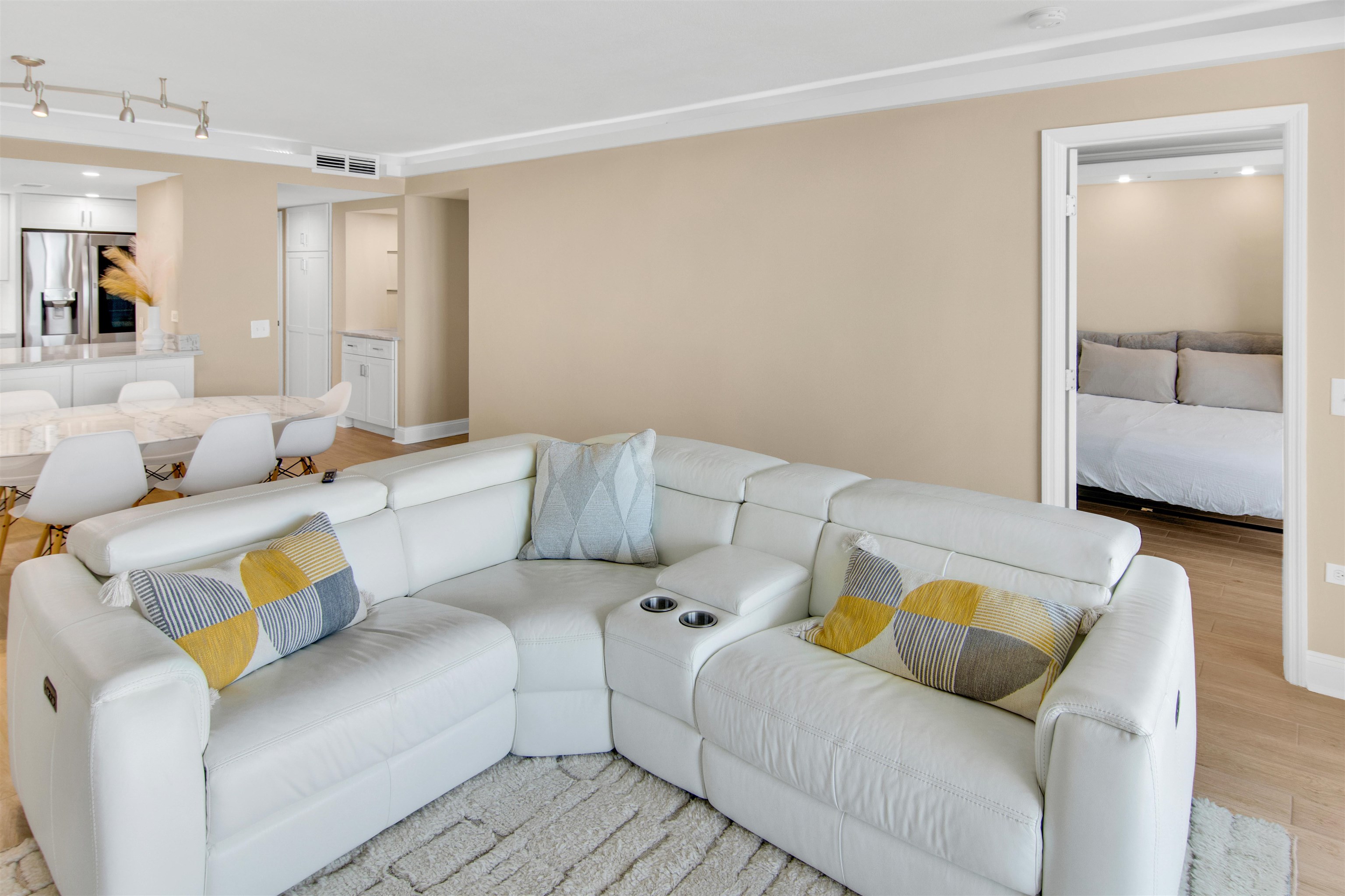 101 Ocean Creek Blvd. Unit: EE-10