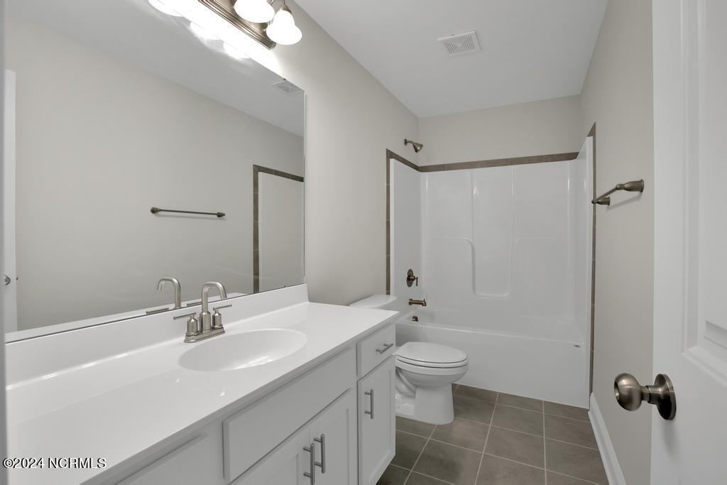 808 Colchester Reef Run